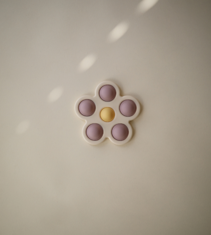 Flower Press Toy - Soft Lilac/Daffodil/Ivory、mySite、g9winljtr