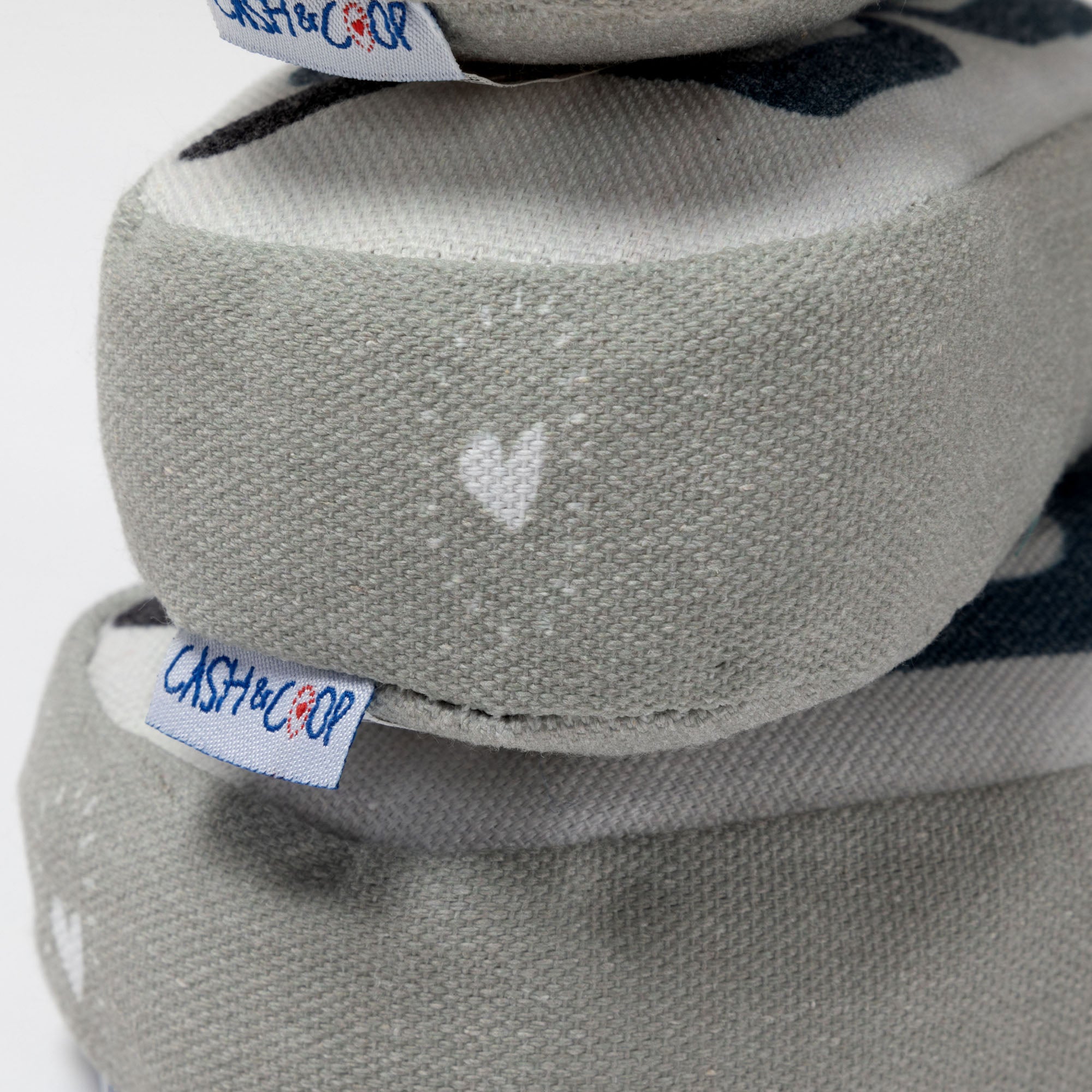 Cash & Coop Glasses Dog Toy、mySite、camillekostekn