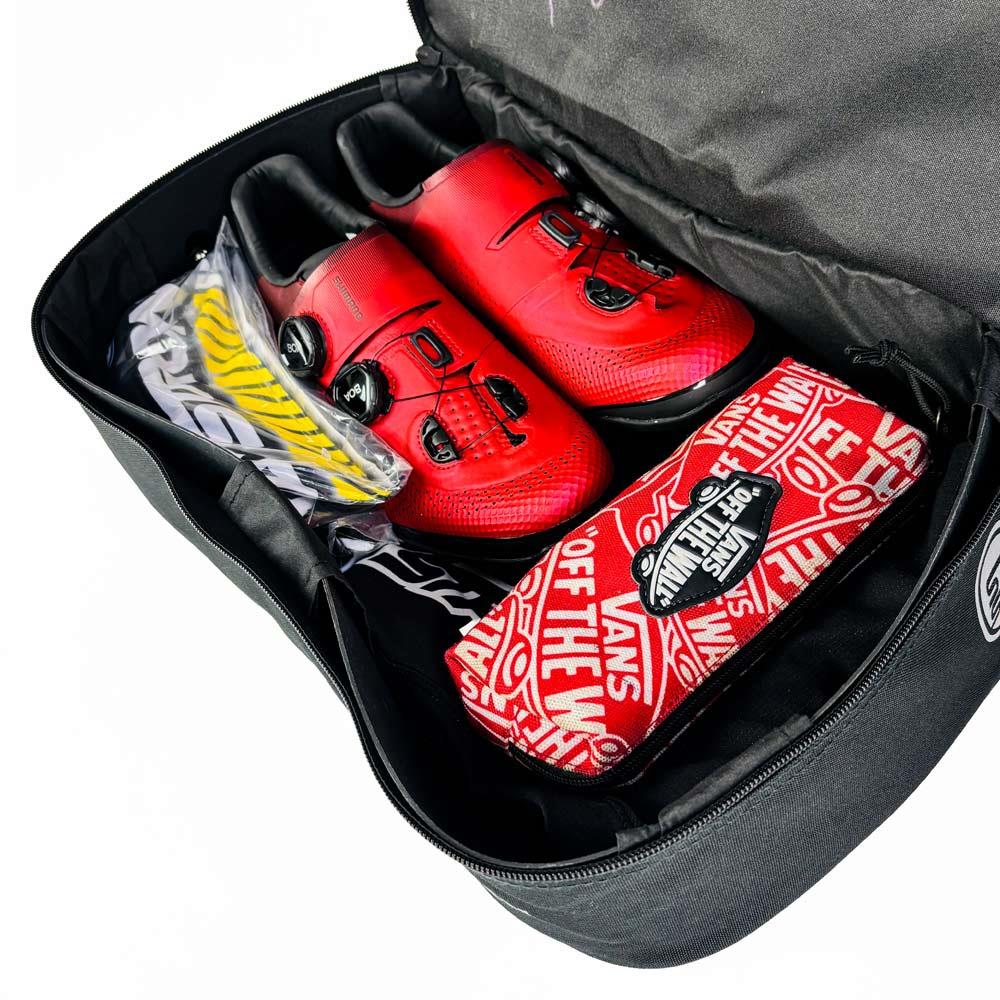  Stay Strong Chevron Kit/Helmet Bag - Digi Camo、mySite、merchandisen