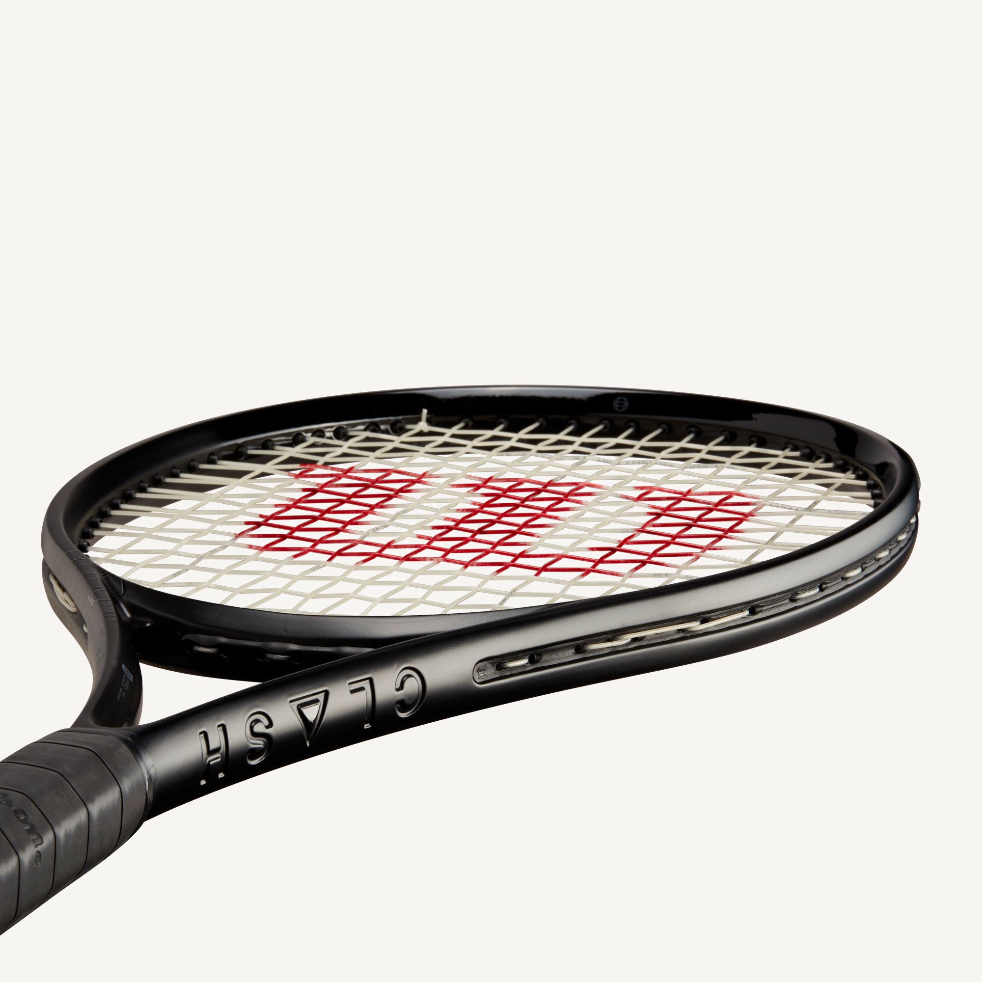 Wilson Noir Clash 100 V2 Tennis Racket