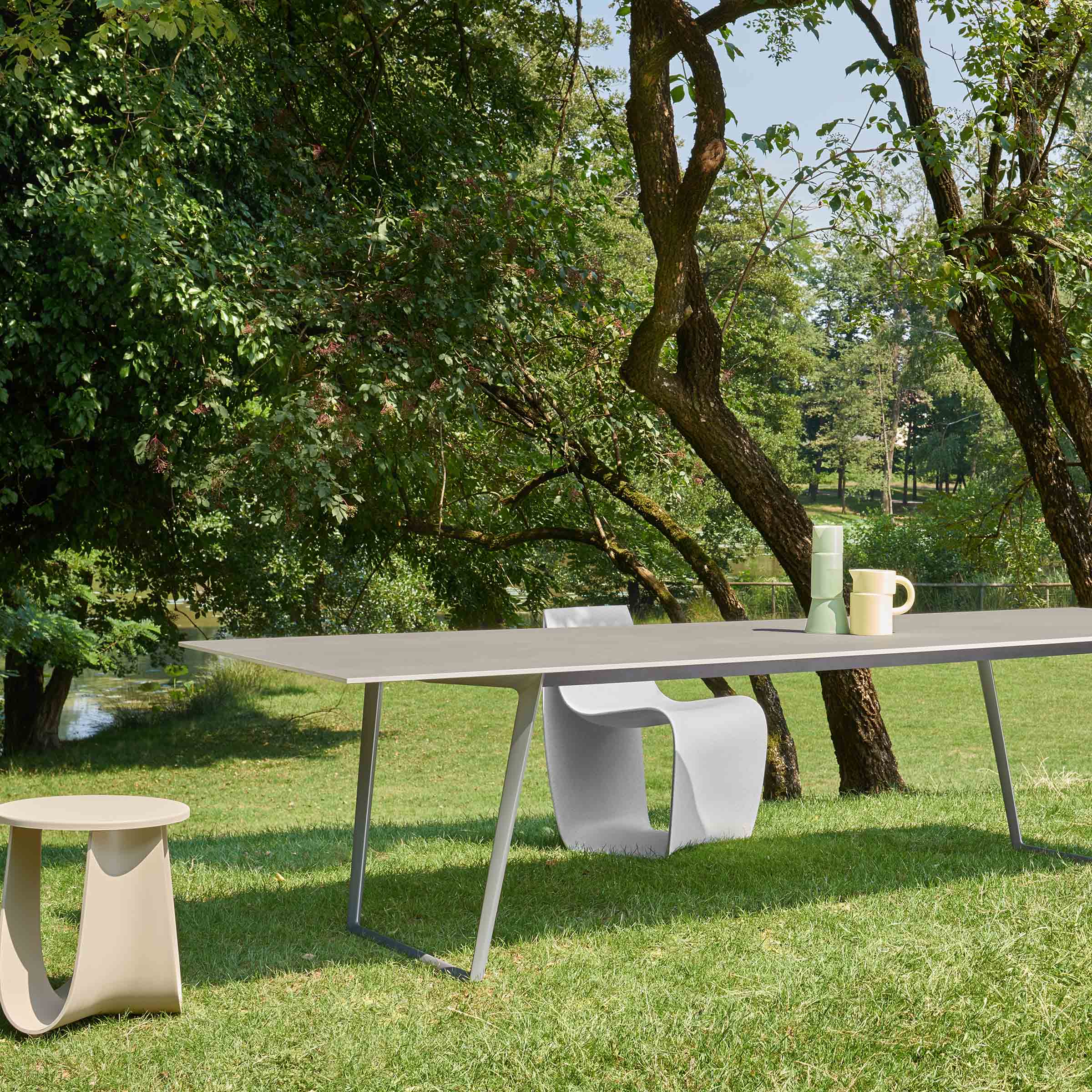 Table AXY by Claudio Bellini for MDF Italia、mySite、neckold