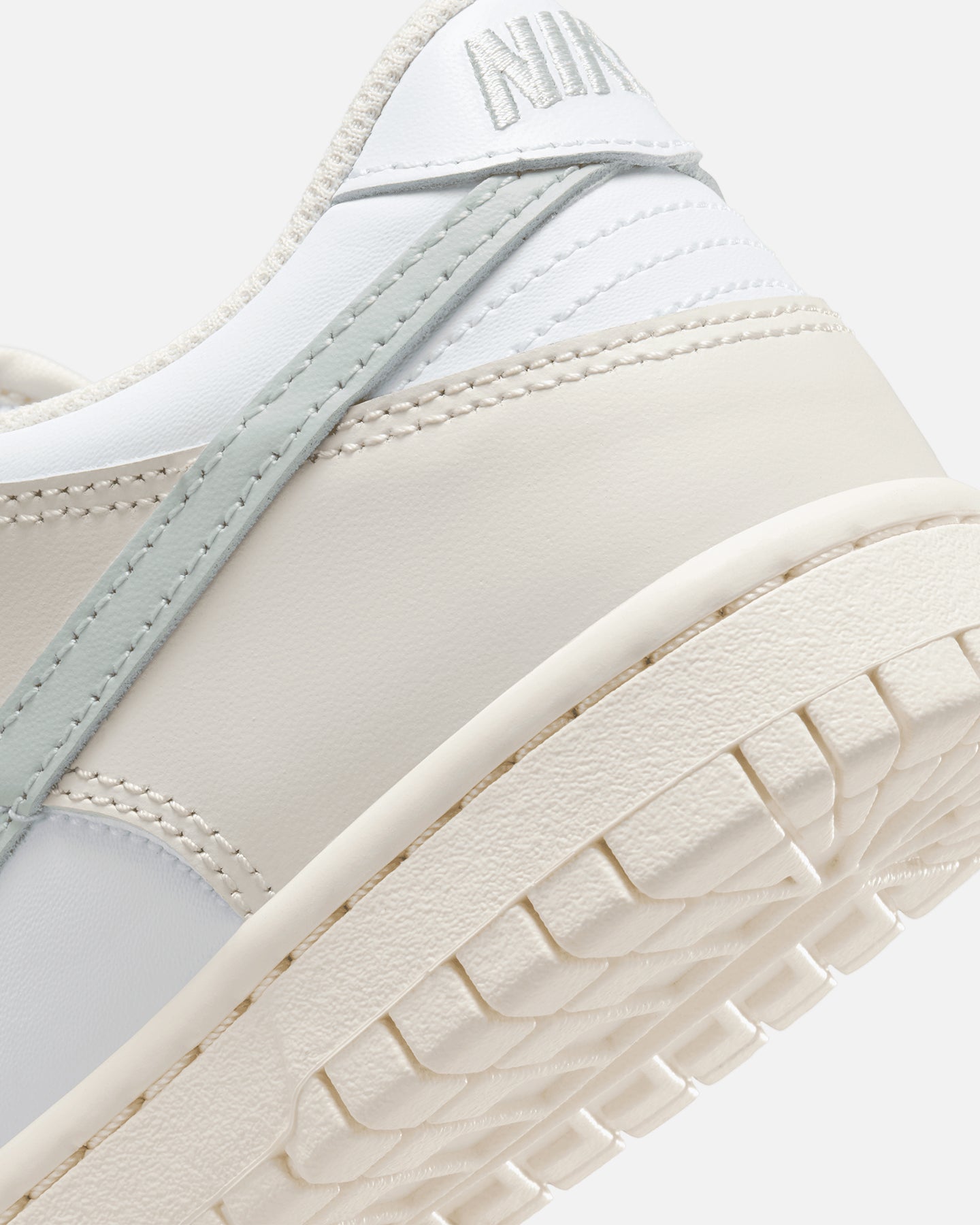 Nike Kids' Dunk Low (GS) White/Silver、mySite、zt4zffjzw