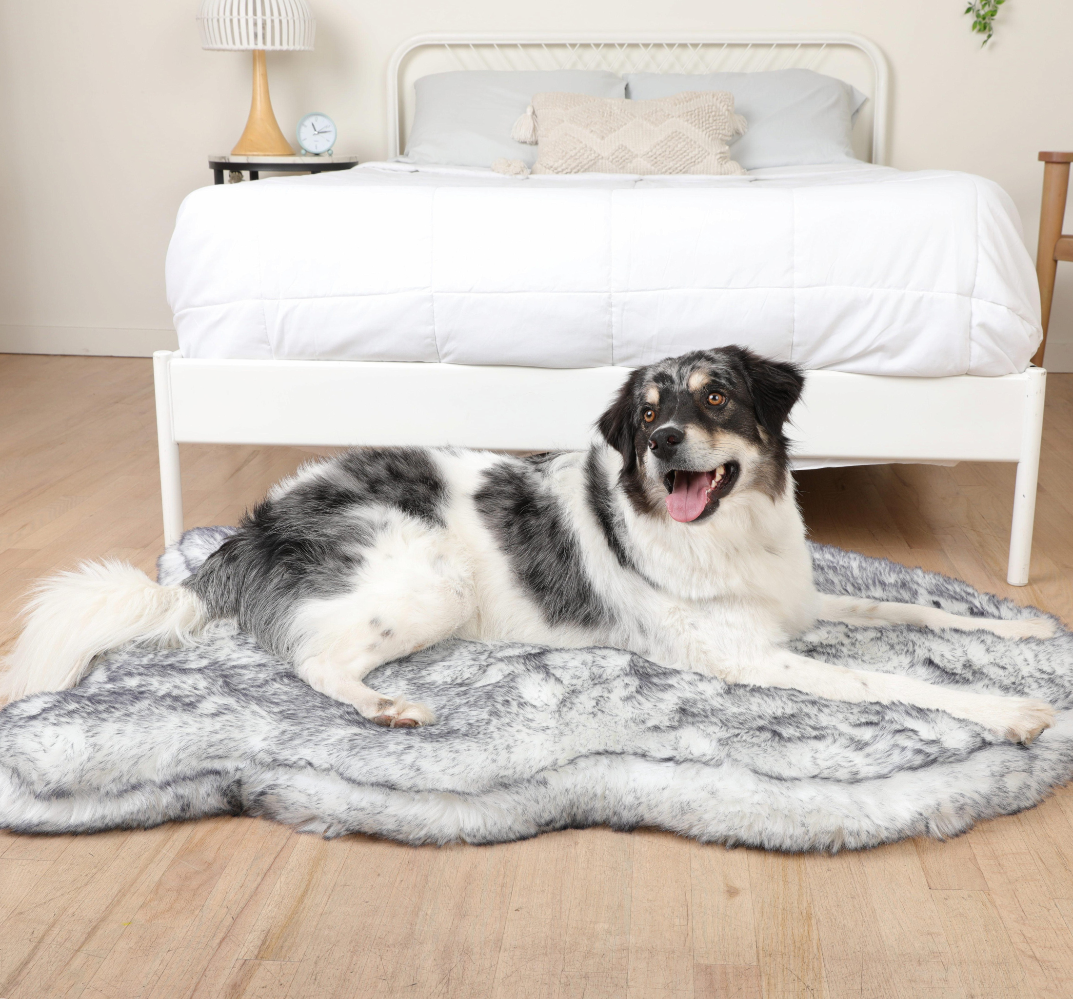 PupRug™ Luxe Faux Fur Orthopedic Dog Bed - Ultra Plush Arctic Fox、mySite、solidvoid