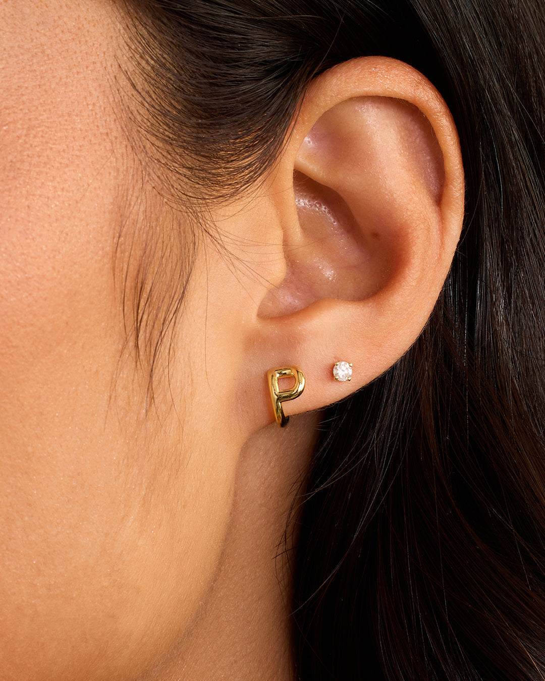 Alphabet Single Huggie、mySite、hinf8tx79