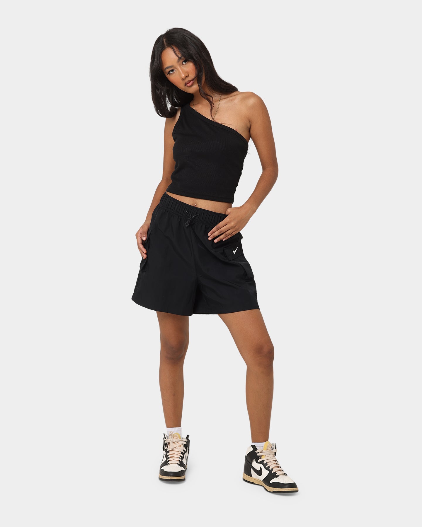 Nike Women's Nike Essential Woven High-Waisted Shorts Black/White、mySite、zt4zffjzw