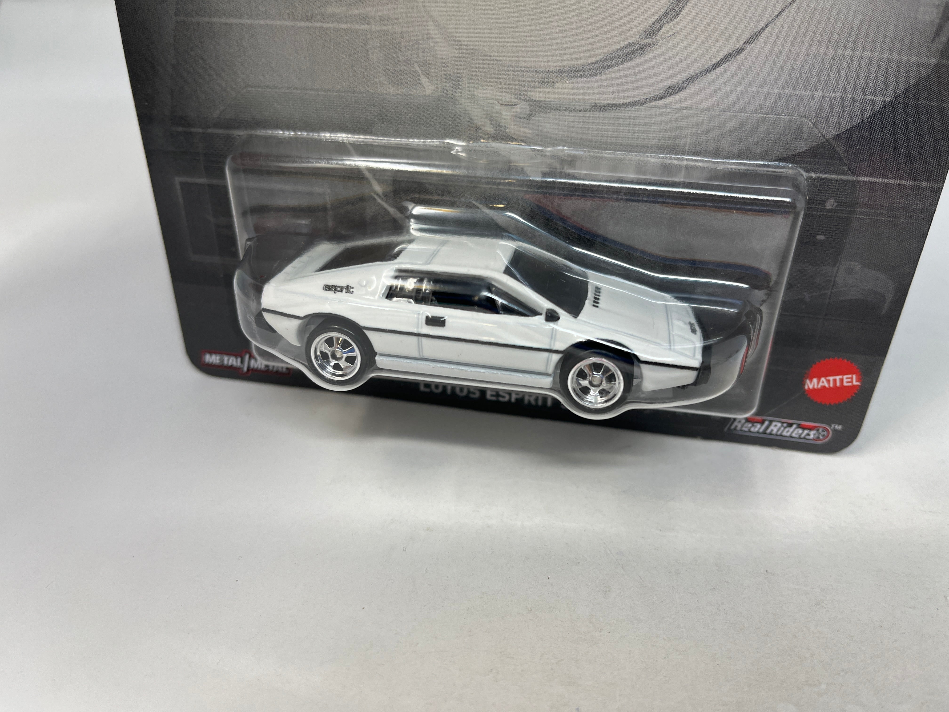 Lotus Esprit S1 Bond 007 * WHITE * 2024 Hot Wheels Pop Culture Case D、mySite、hgirdovlk