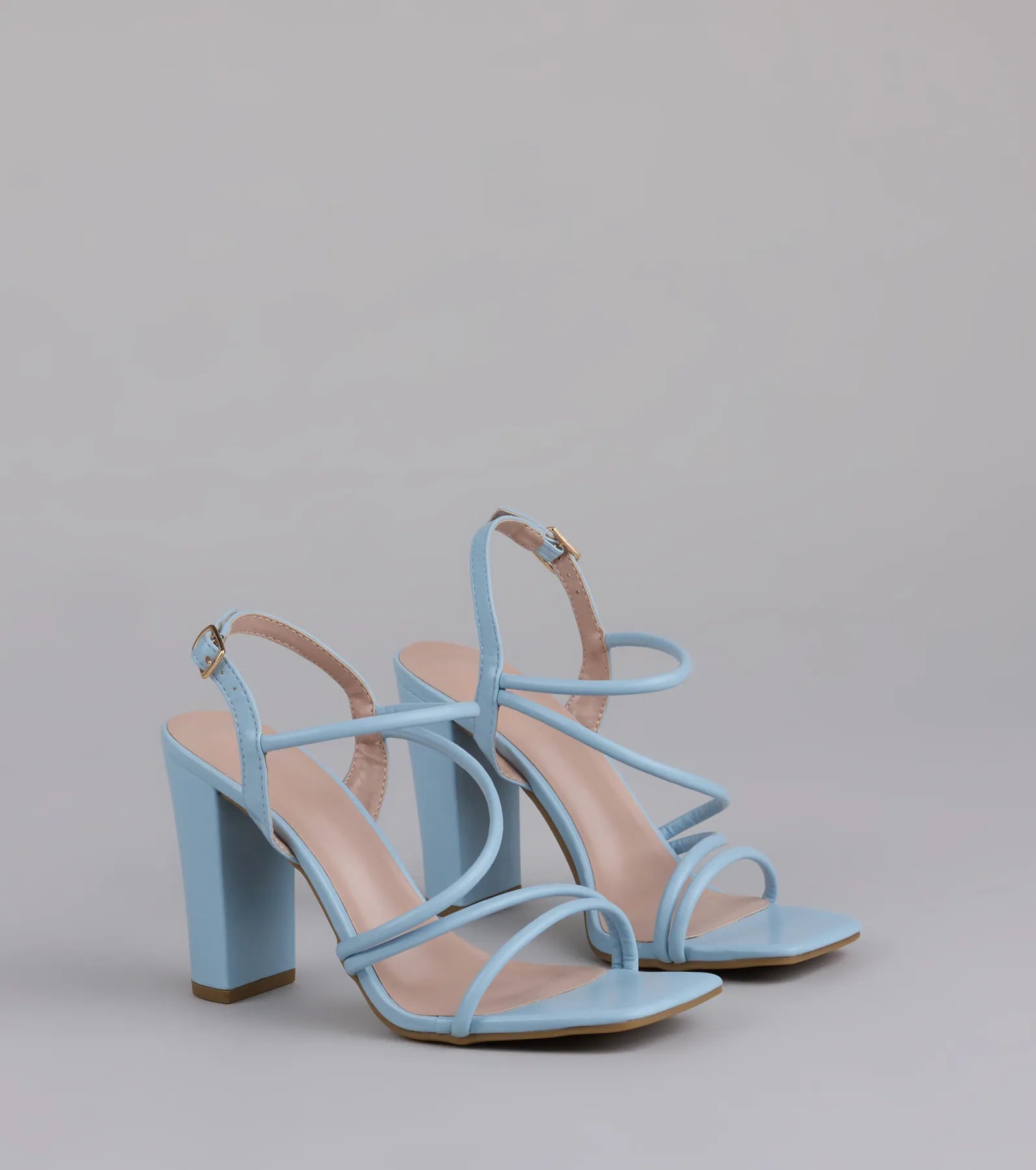  Flirt Mode Activated Strappy Block Heels、mySite、justintrudeaud