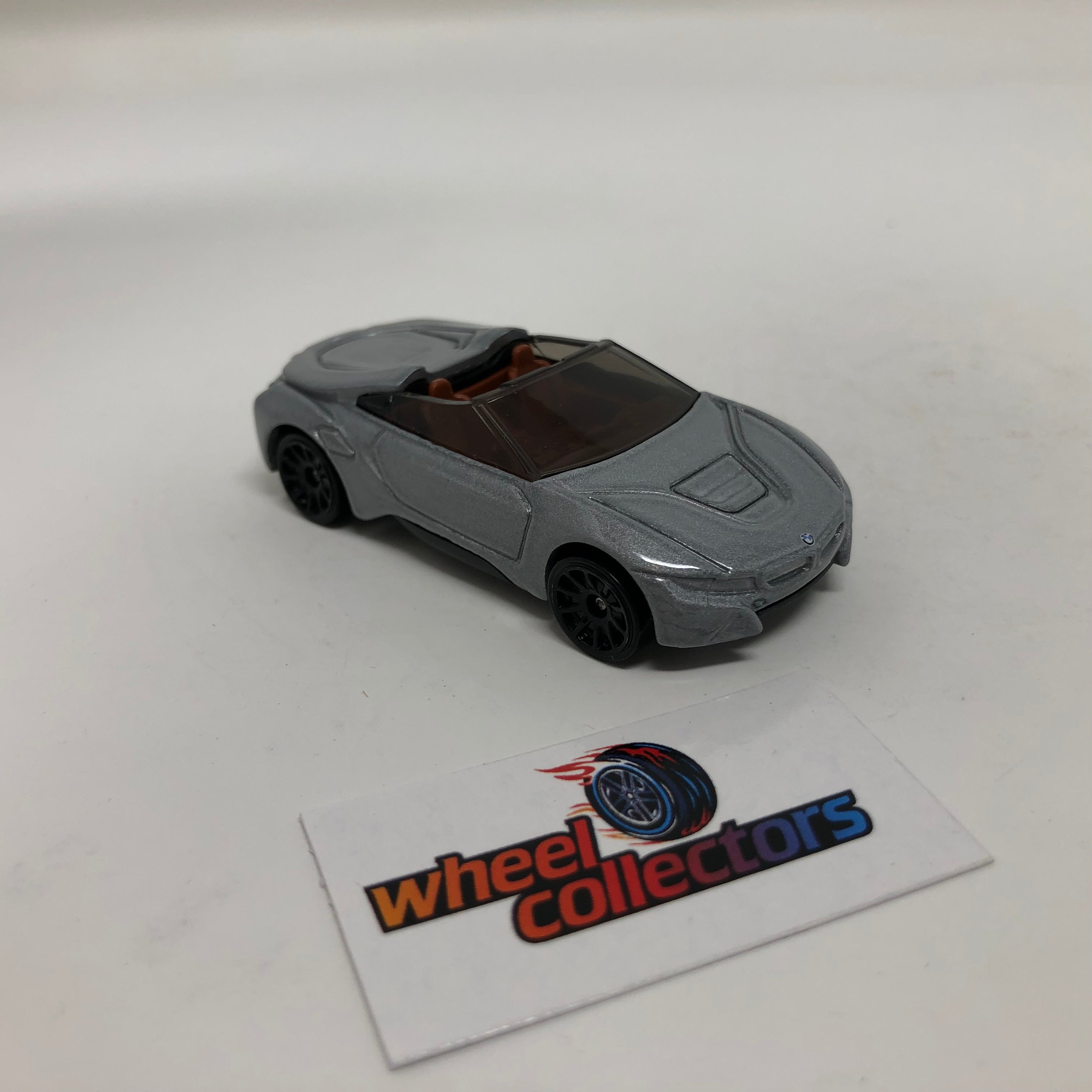 BMW i8 Roadster * Hot Wheels 1:64 scale Loose Diecast、mySite、hgirdovlk