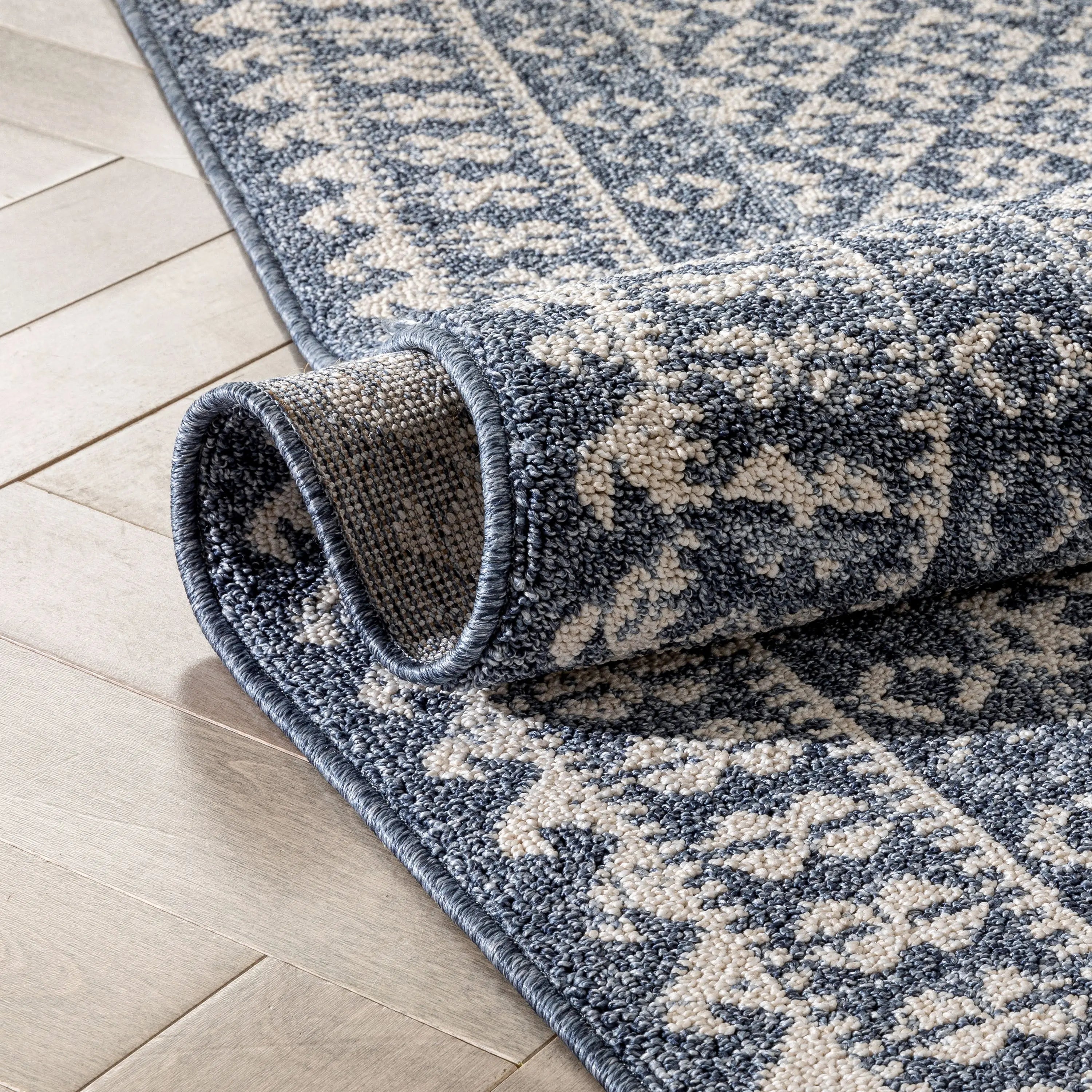 Callista Tribal Trellis Pattern Blue Kilim-Style Rug、mySite、gigharbornorthrealestate