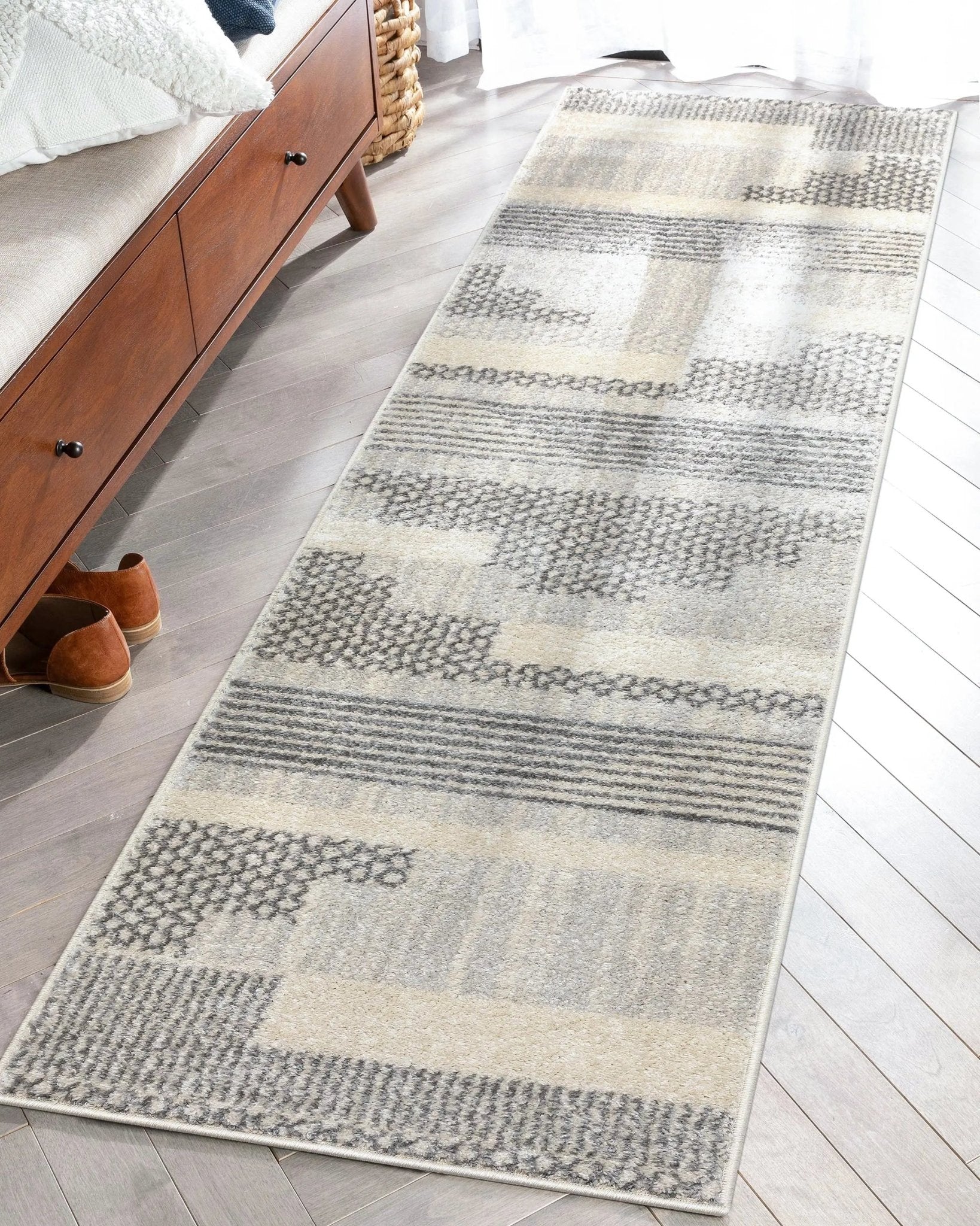 Well Woven Black & White Striped Rug – Living Room Luxury、mySite、gigharbornorthrealestate