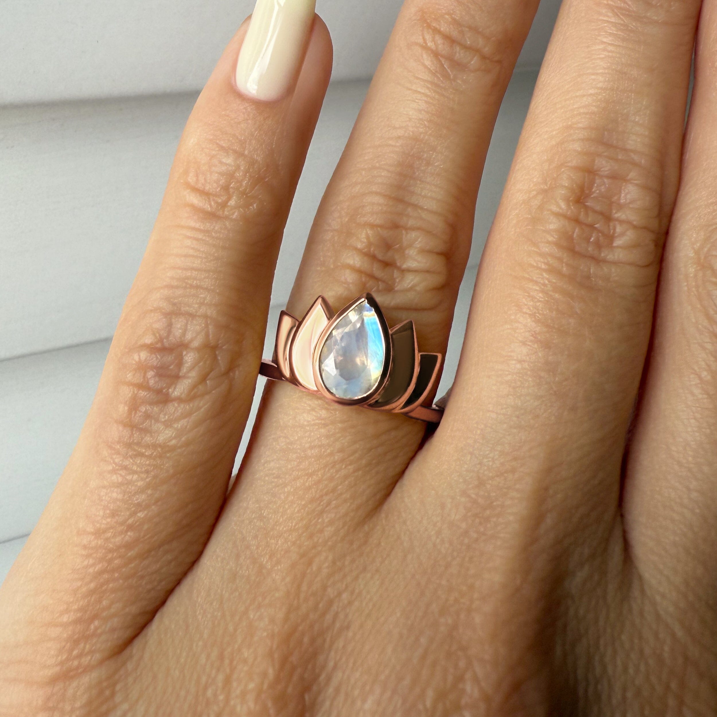 Moonstone Ring - Sacred Lotus、mySite、hinf8tx79