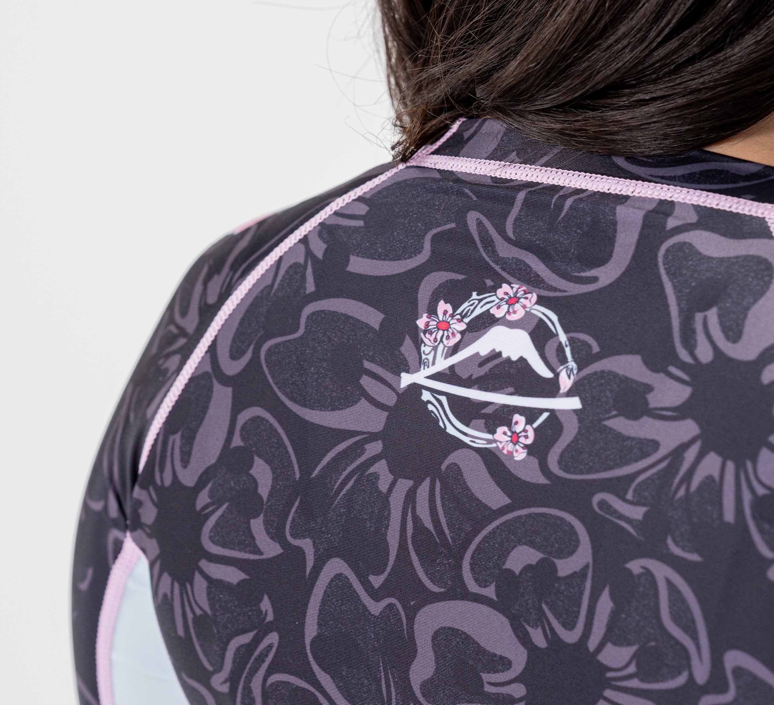 Womens Blossom Rashguard Black/Pink、mySite、gigharbornorthrealestate