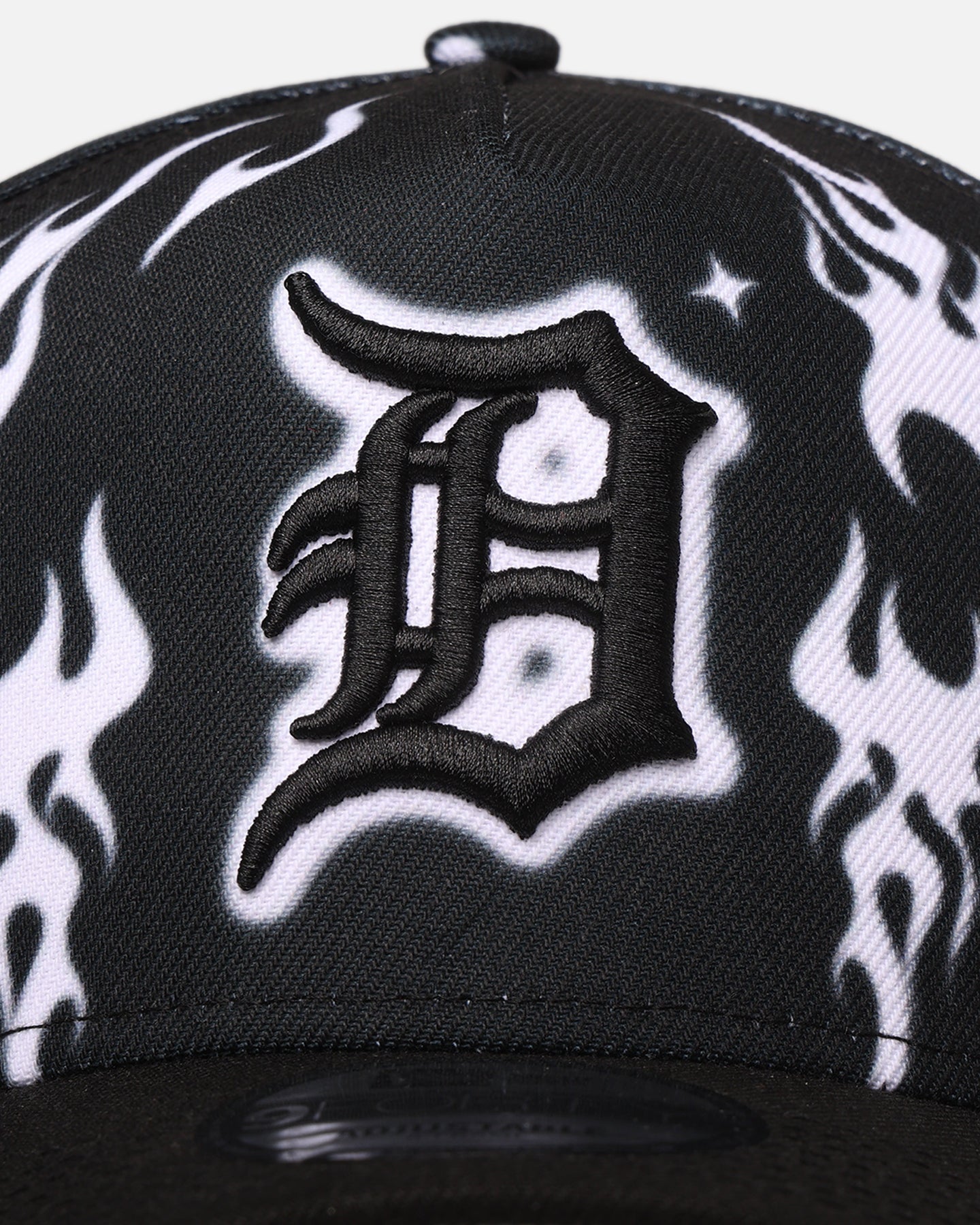 New Era Detroit Tigers 'Crown Flames' 9OFRTY A-Frame Snapback Black/White、mySite、zt4zffjzw