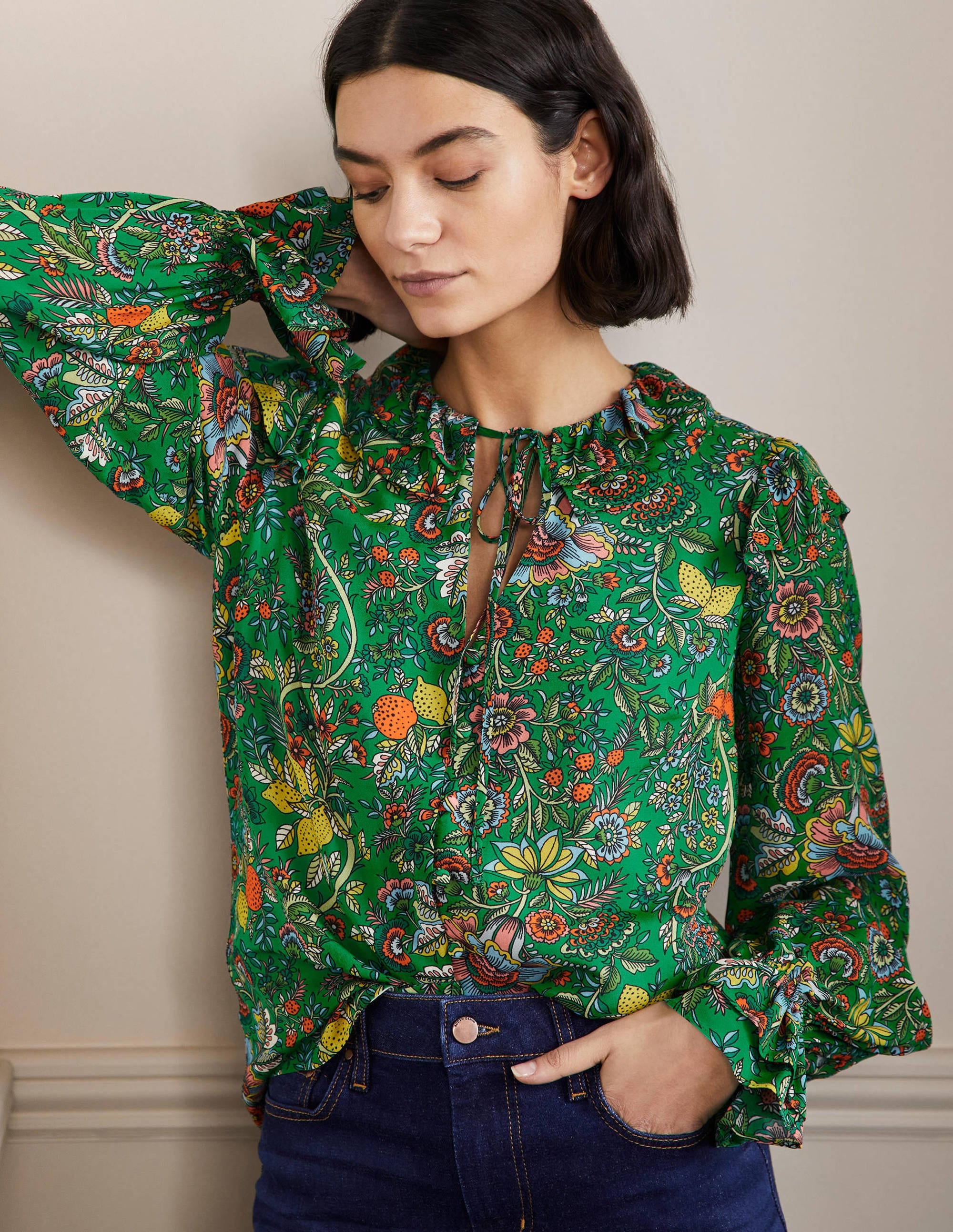  Ruffle Neck Blouse-Rich Emerald, Tropic Meadow、mySite、ashleygrahame