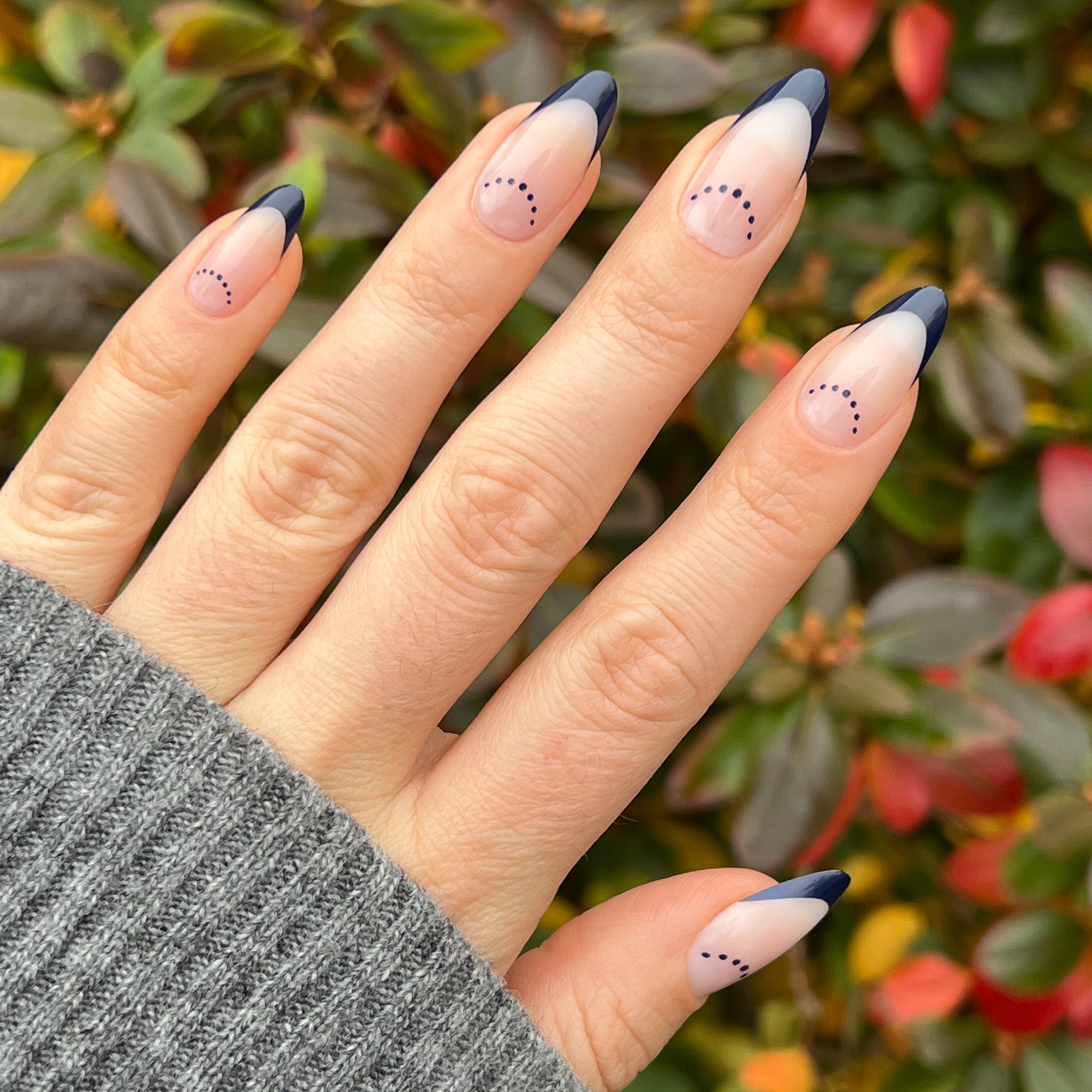 Dotted French - Press-On | Long | Almond、mySite、solidvoid