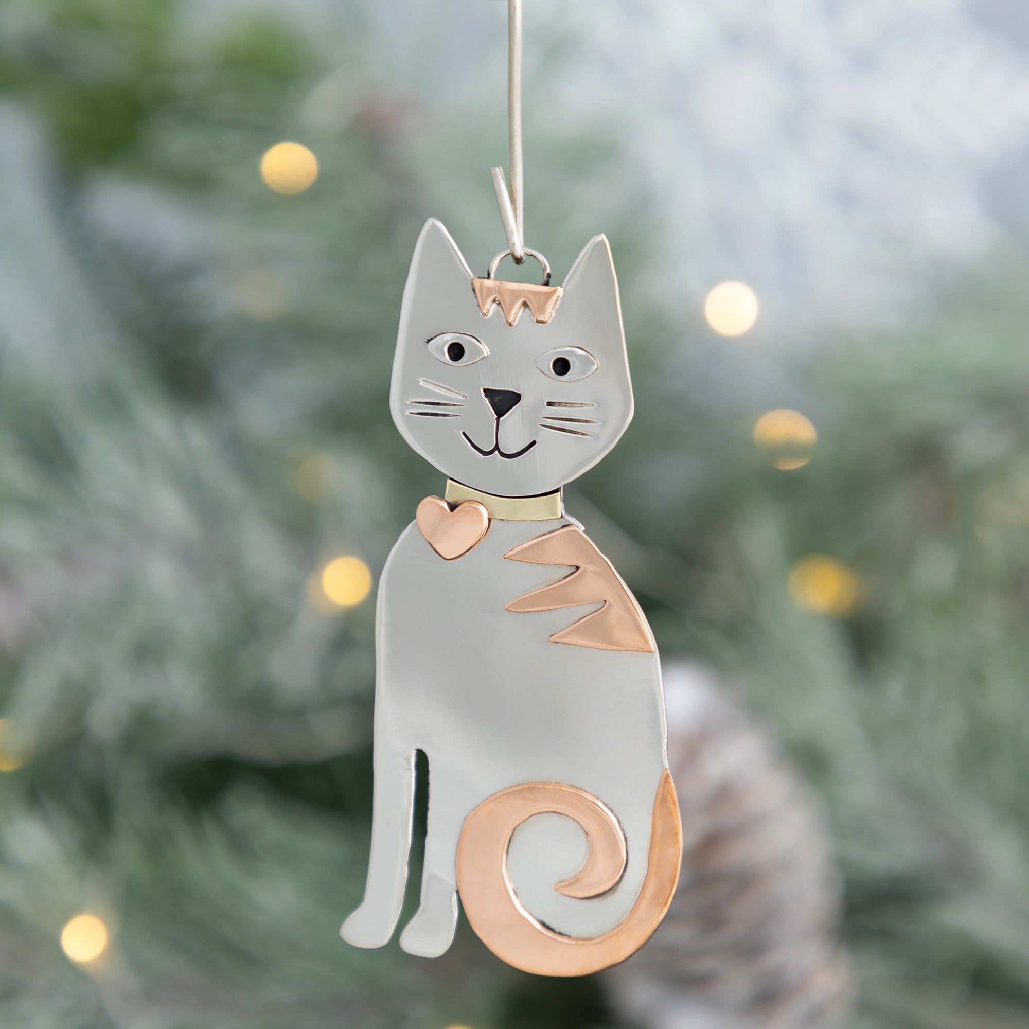 Whiskers & Stripes Cat Ornament、mySite、camillekostekn