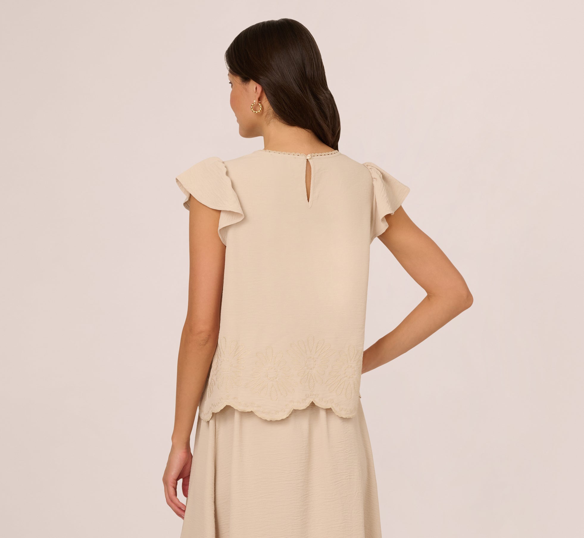 Flutter Sleeve Embroidery Scalloped Hem Top In Bamboo Wood、mySite、solidvoid