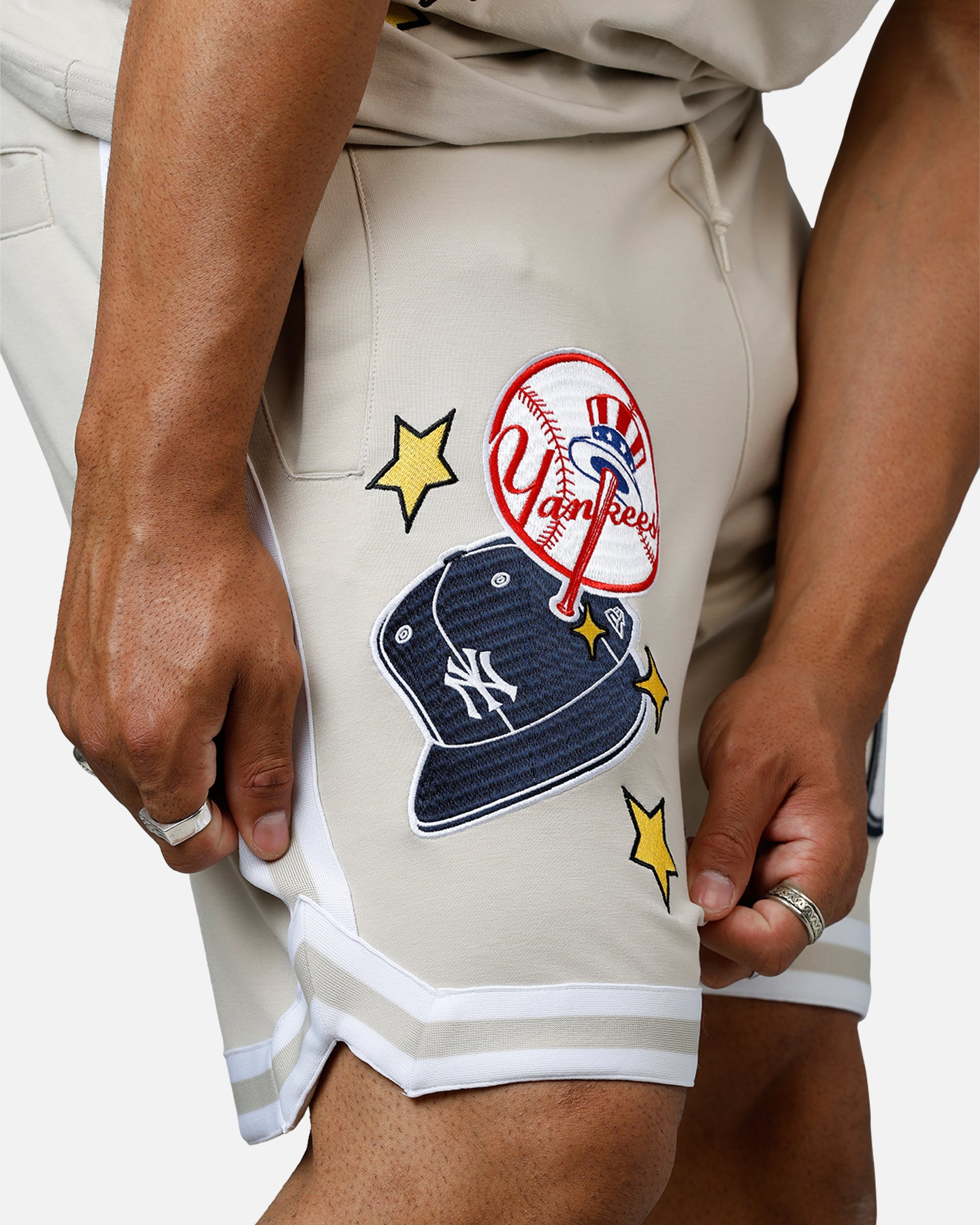 New Era New York Yankees 'Logo Select' Summer Shorts Stone、mySite、zt4zffjzw