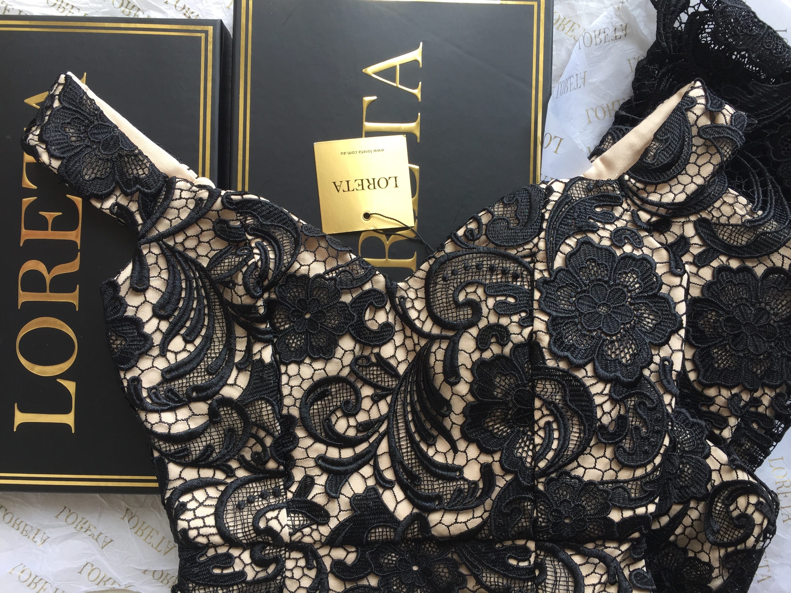 {product_title} - {shop_name}