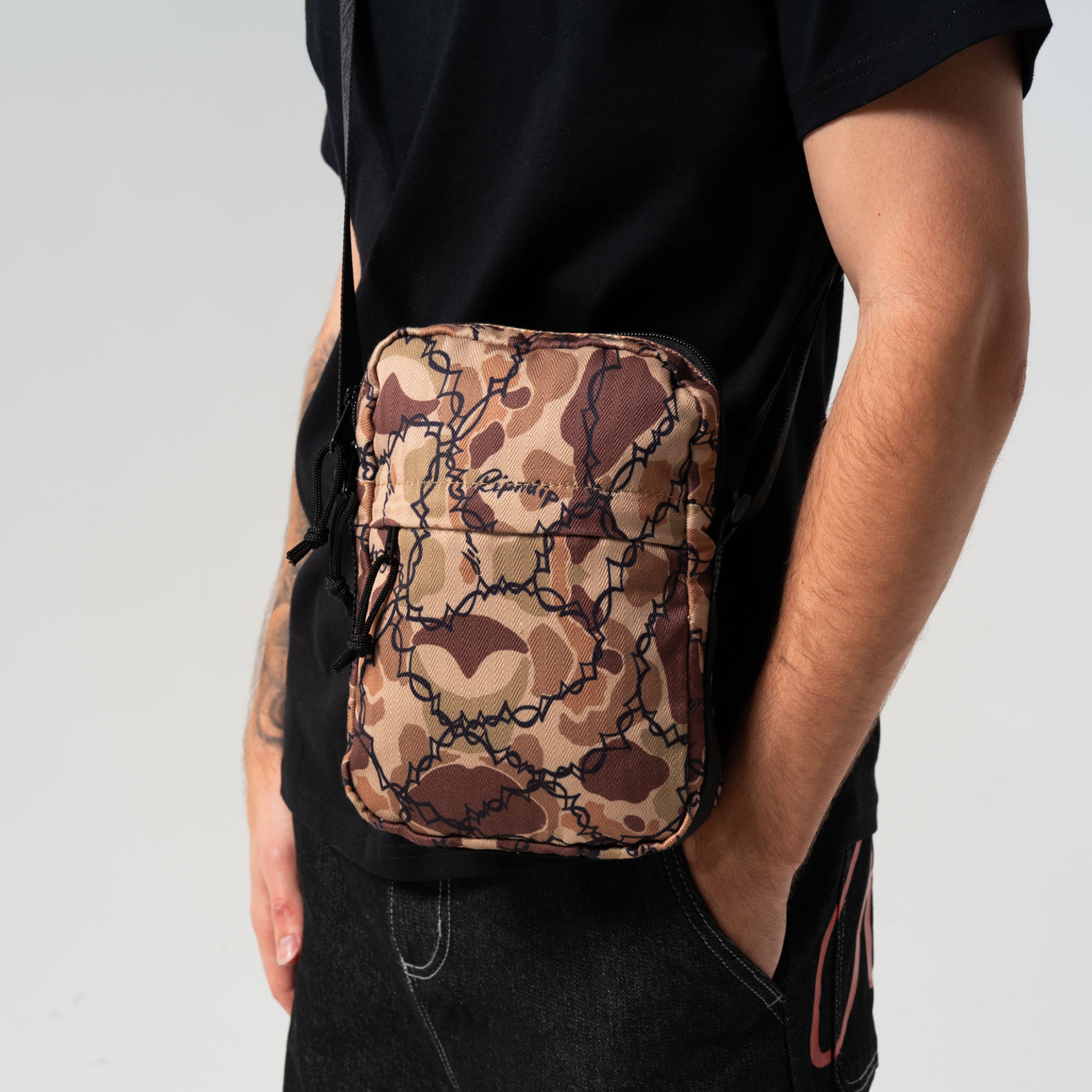  Wired Cross Body Bag (Tan Camo)、mySite、merchandisen