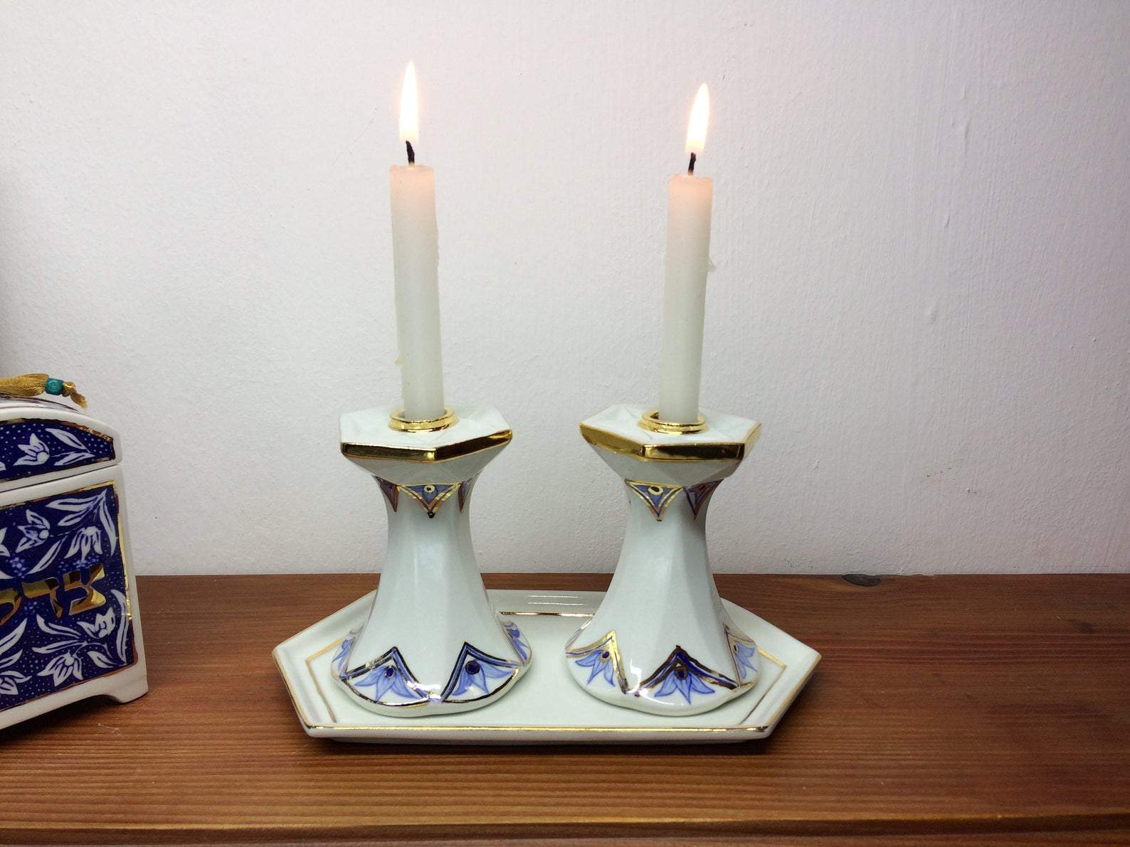 Blue and White Porcelain Shabbat Candlesticks、mySite、topwebapps