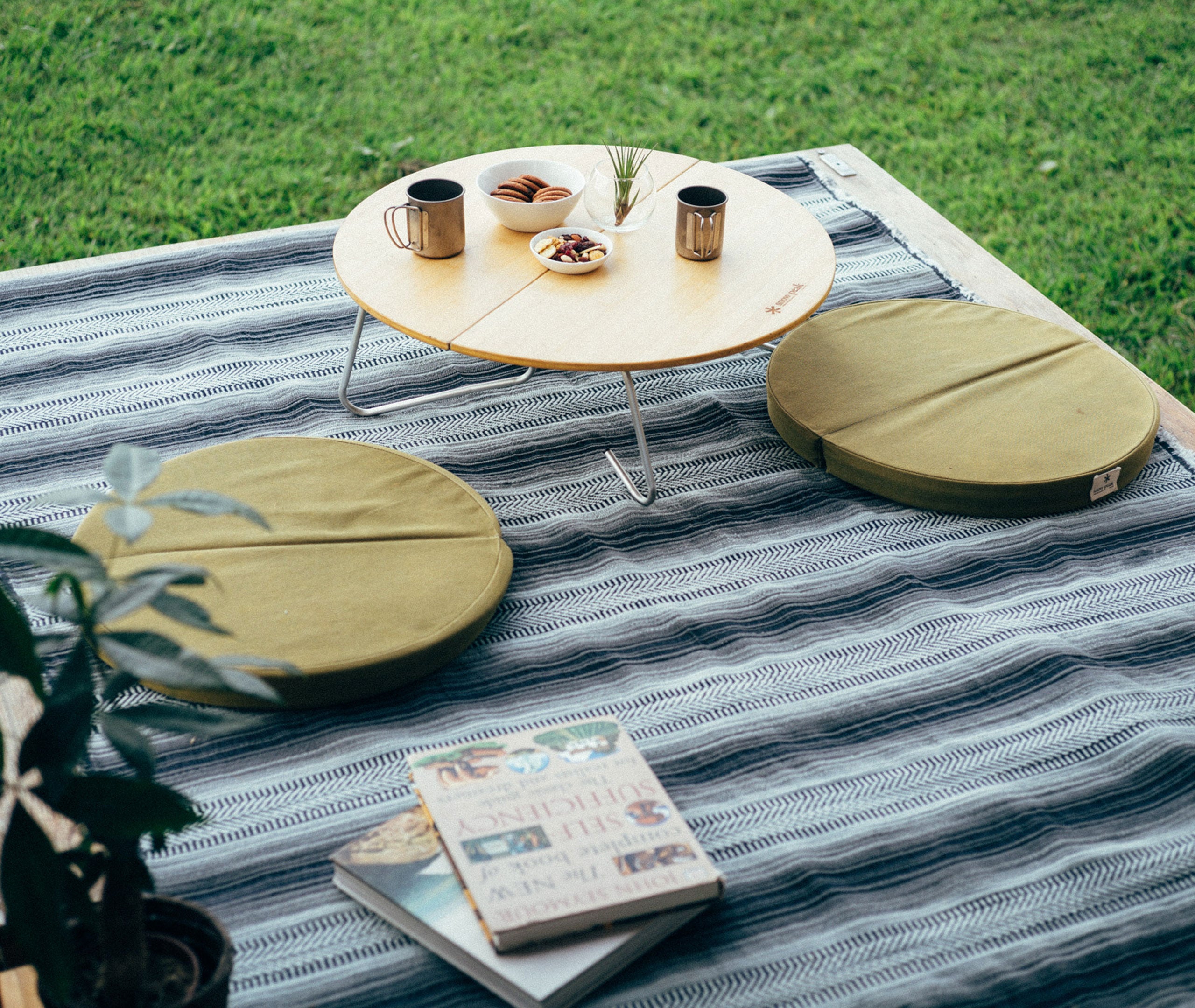 Lounge Cushion - Green、mySite、topwebapps