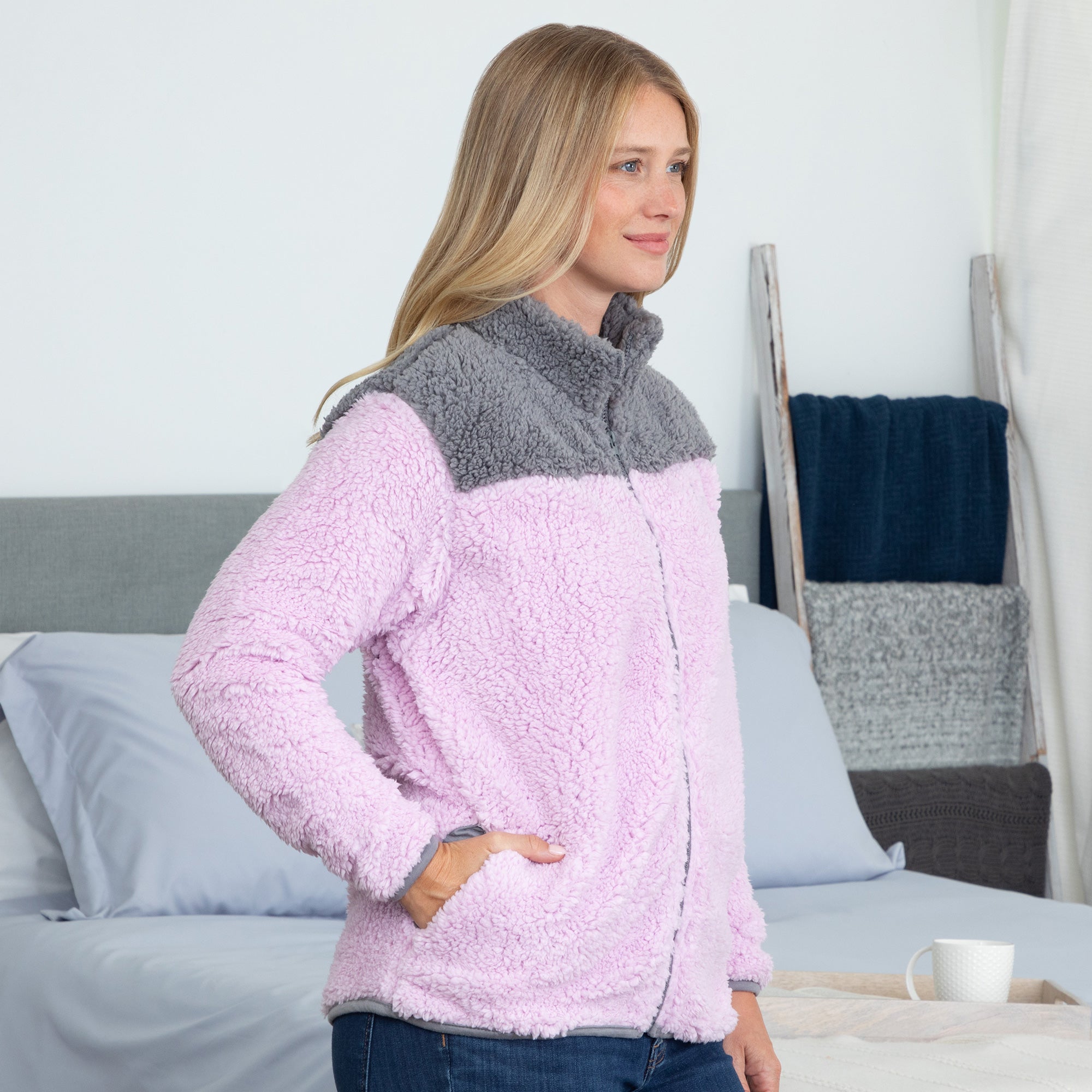 Paw Print Two-Toned Plush Sherpa Fleece Zip Up Jacket、mySite、camillekostekn