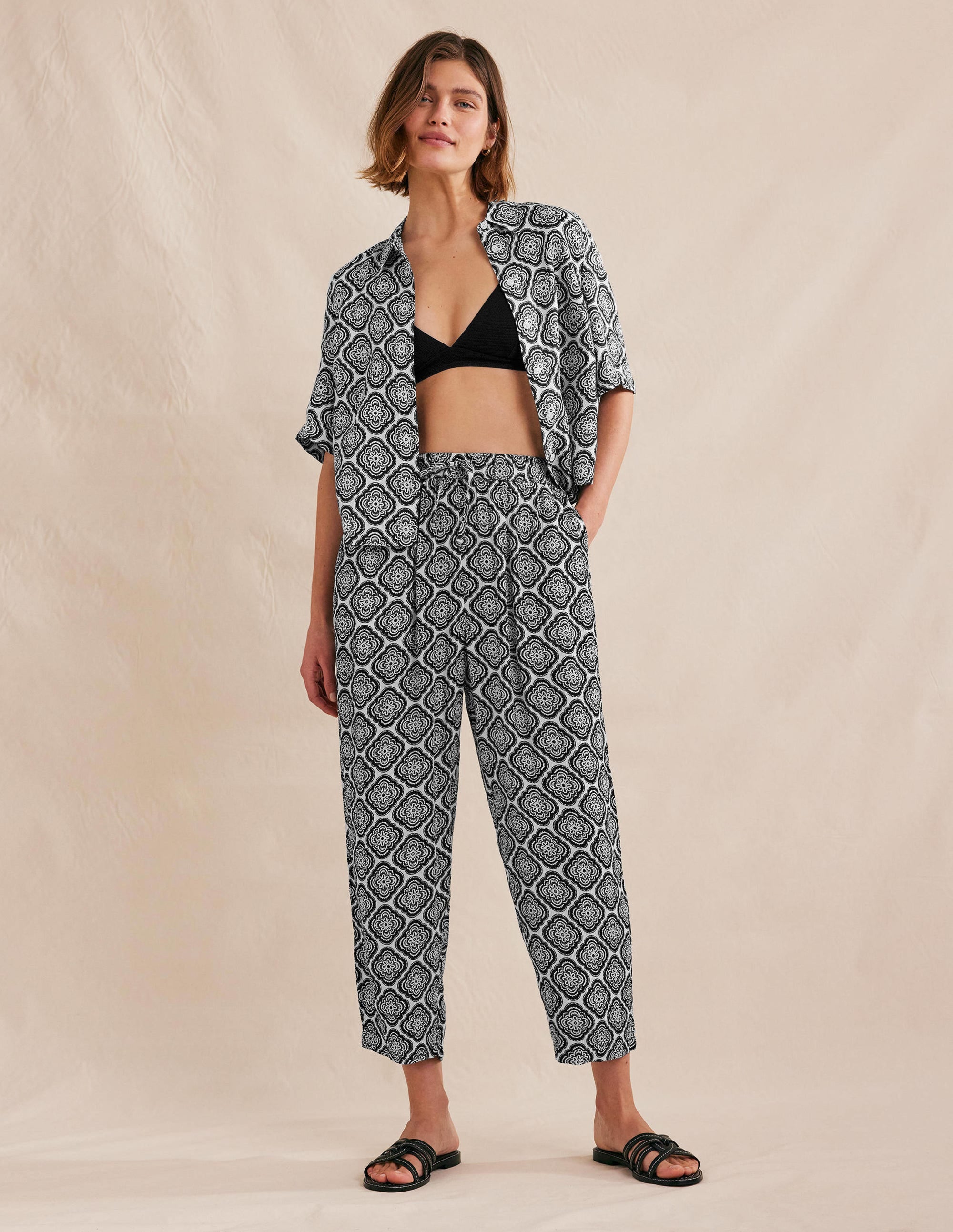  Crinkle Tapered Trousers-Black, Botanic Blush、mySite、ashleygrahame