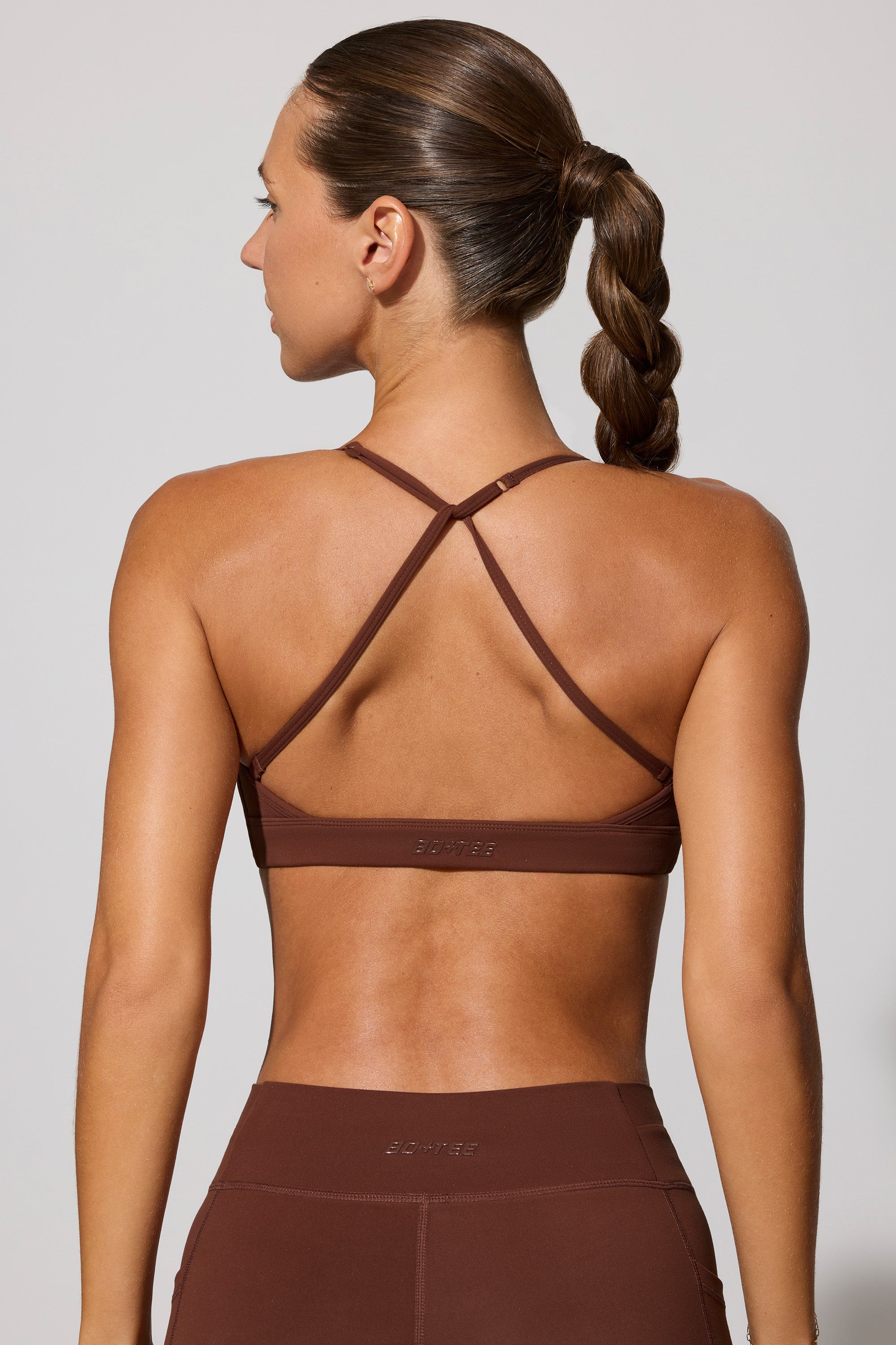 Multiway Twist Front Sports Bra in Chocolate、mySite、solidvoid