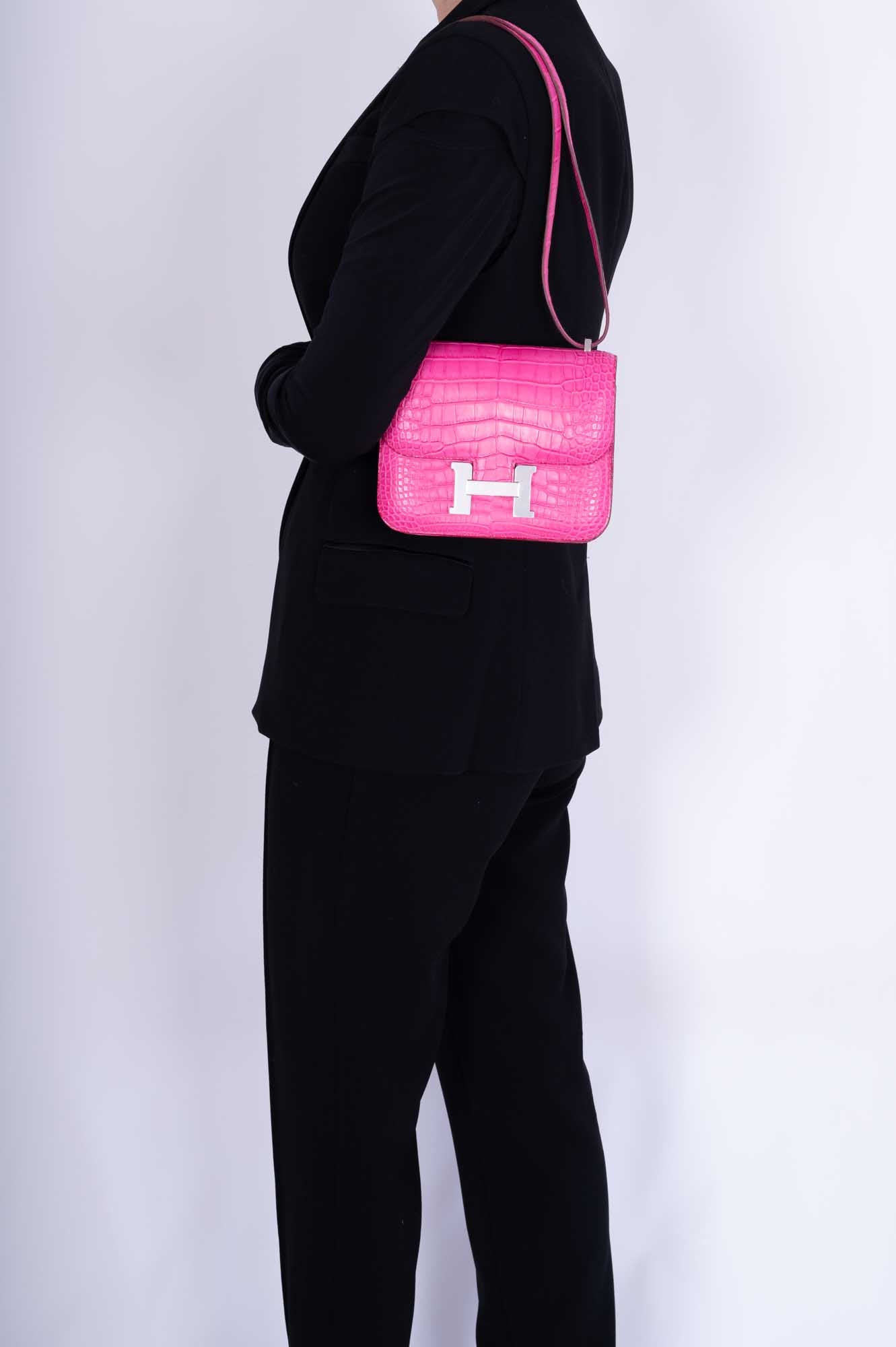 Hermès Constance 18 Rose Shocking Matte Alligator Palladium Hardware、mySite、garminoutage.com
