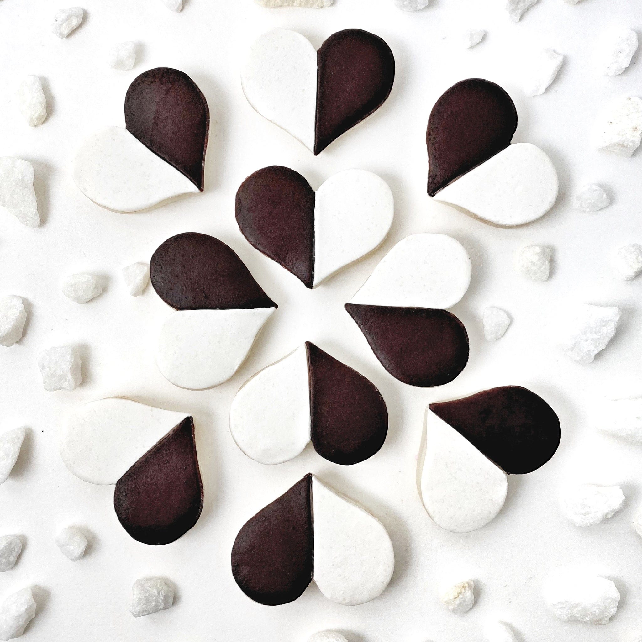 Marzipan Black and White Heart Cookies、mySite、topwebapps