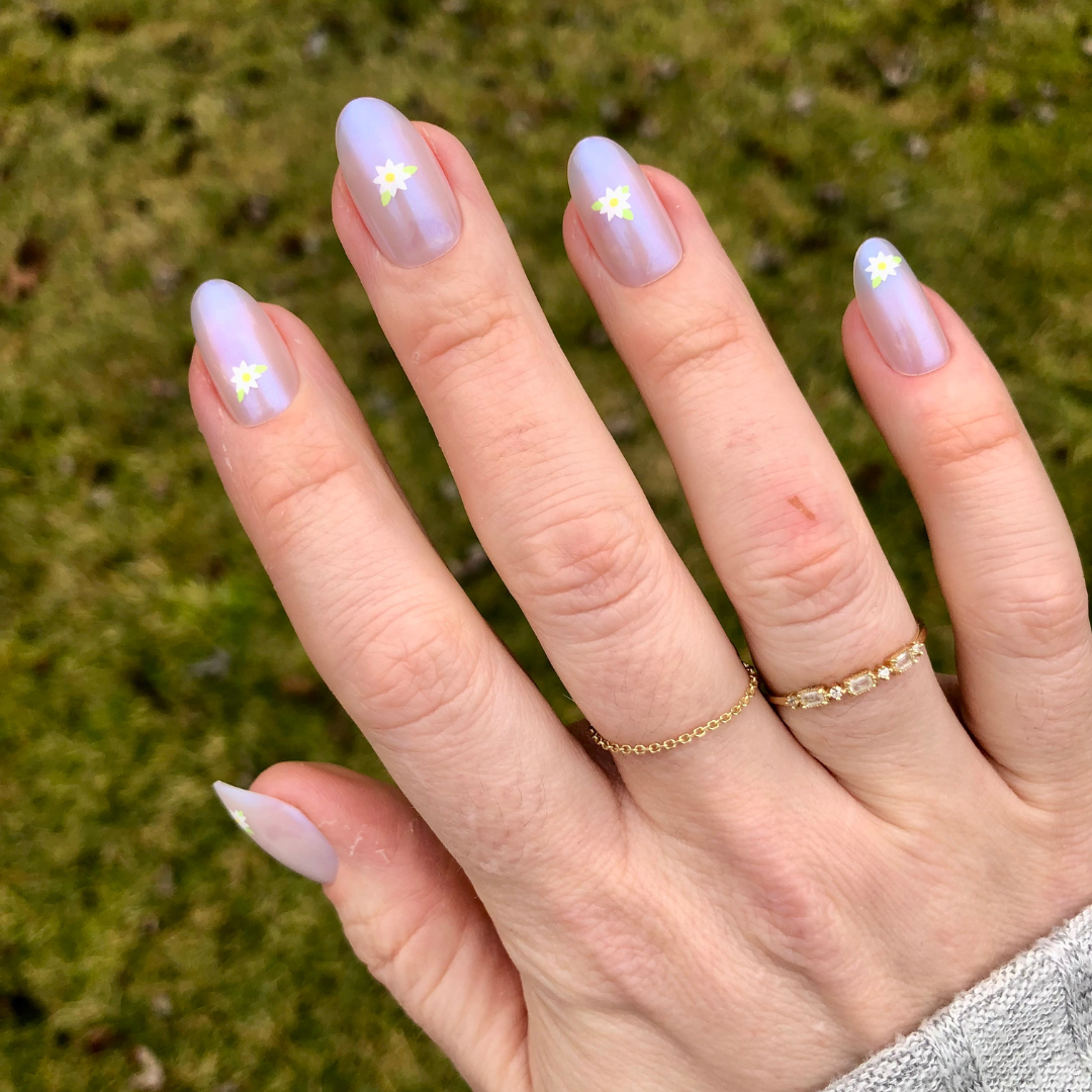 Iridescent Floating Flower - Press-On | Medium | Oval、mySite、solidvoid