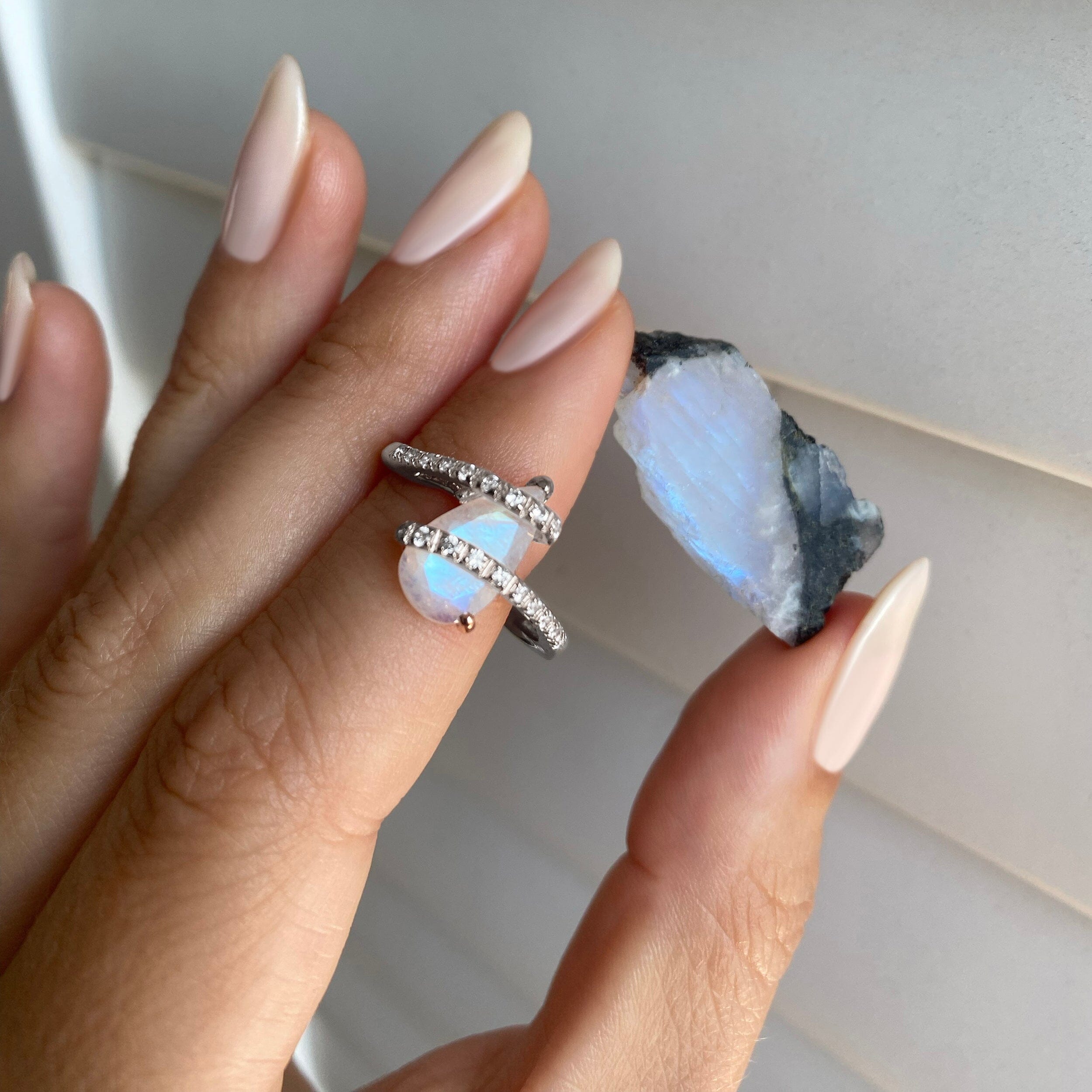 Moonstone White Zircon Ring - Bypass、mySite、hinf8tx79