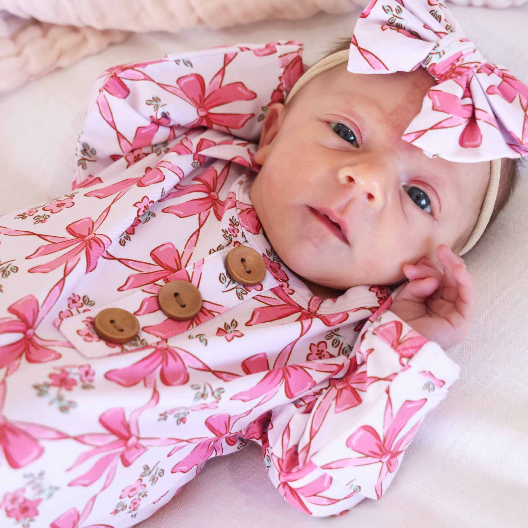  Bow Besties Newborn Baby Knot Gown & Hat Set、mySite、layawaytickets
