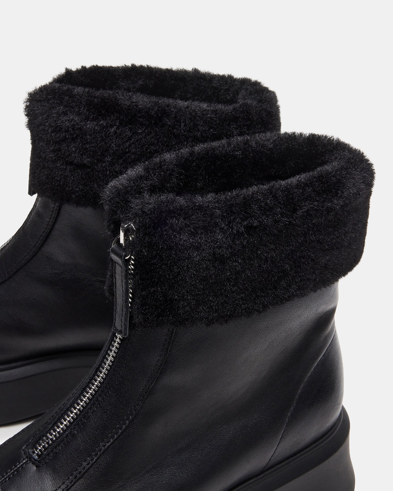 JONES FAUX FUR BLACK LEATHER、mySite、gtrtttuynbv