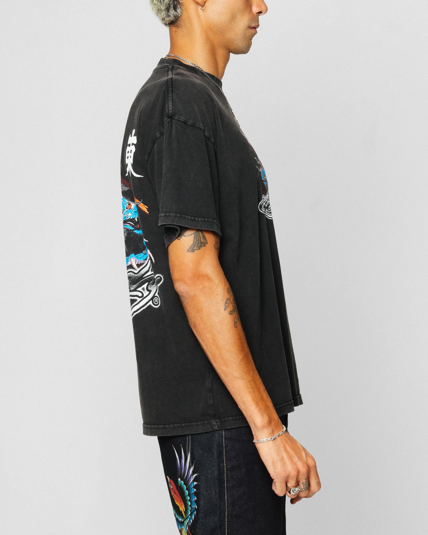 {product_title} - {shop_name}