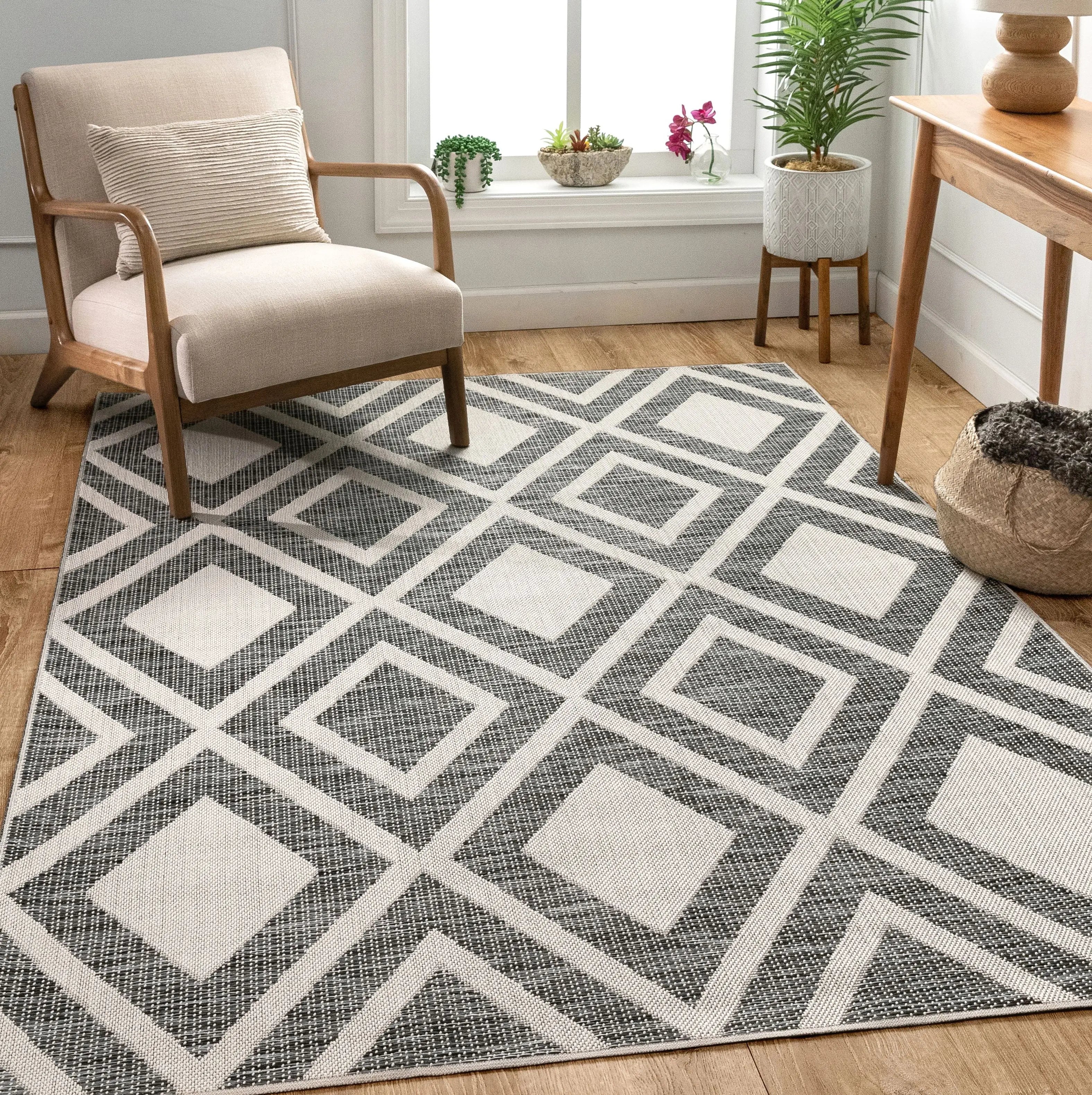 Brito Modern Bold Grey Flatweave 7'10 x 10'6 Rug、mySite、gigharbornorthrealestate