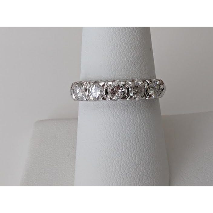 Diamond 5 Stone Anniversary Band .95ctw Of Sparkling Diamonds in 14K White Gold、mySite、g9winljtr
