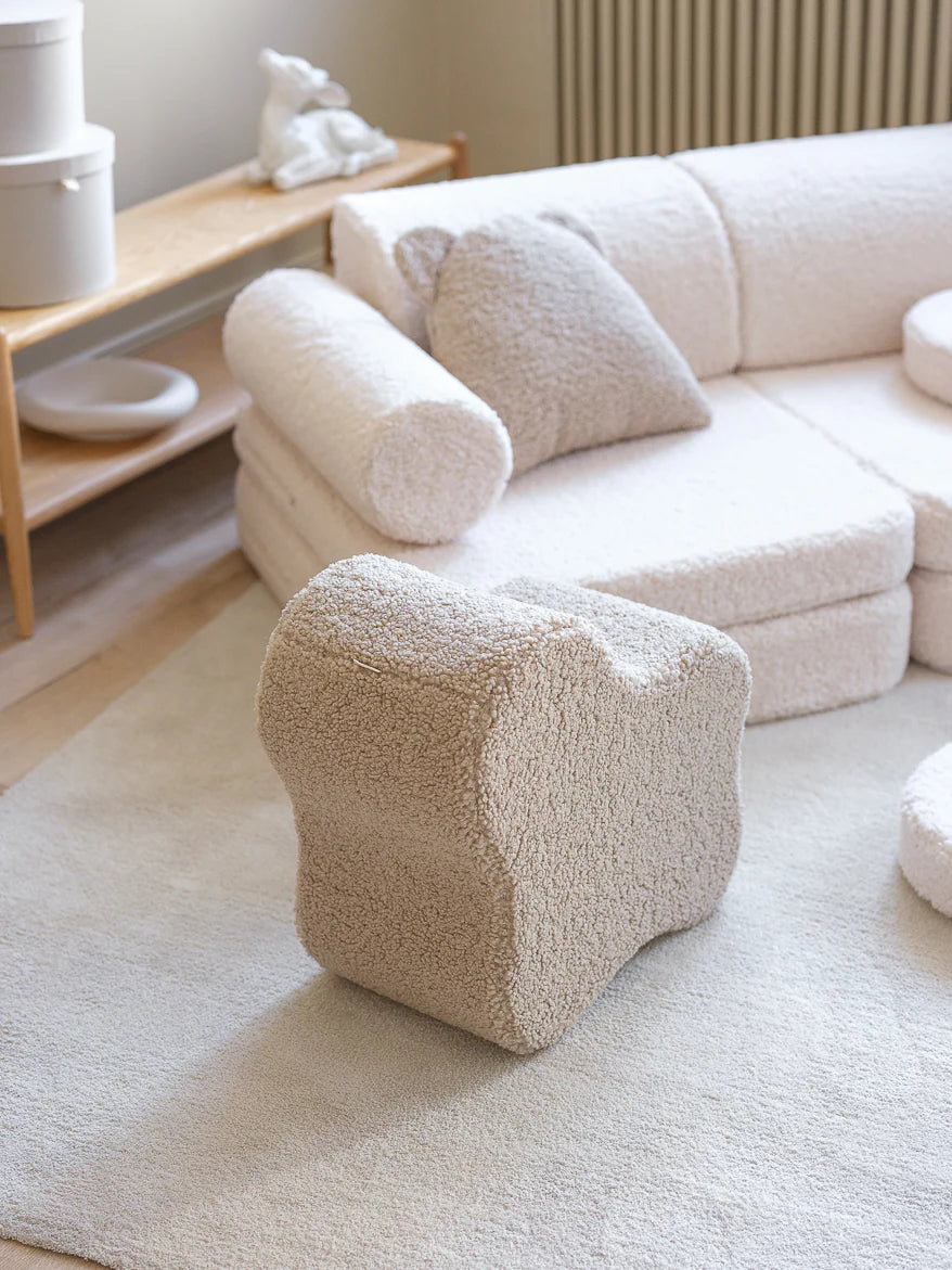Wigiwama Cream White Settee、mySite、gigharbornorthrealestate