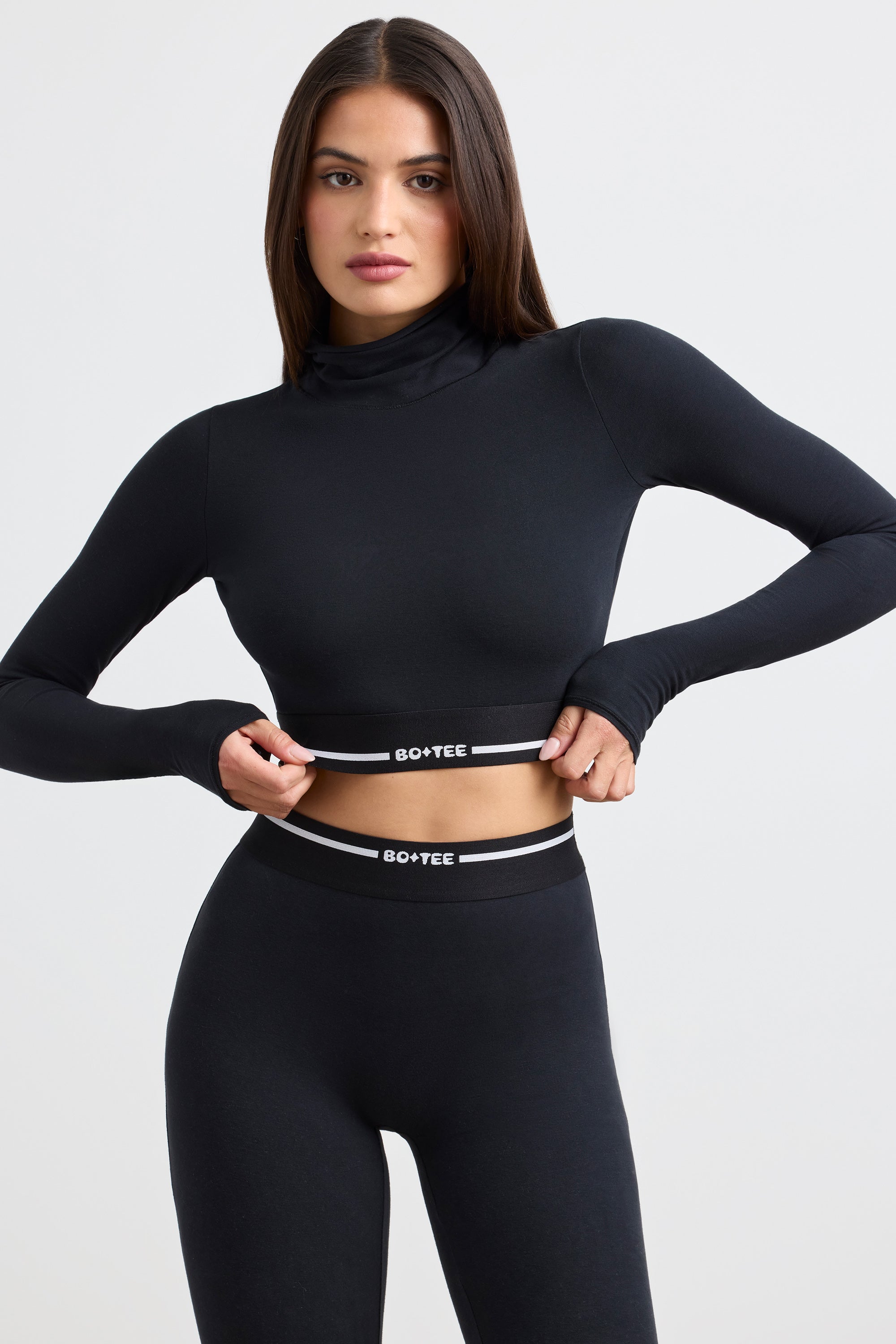 Turtleneck Backless Long-Sleeve Crop Top in Black、mySite、solidvoid