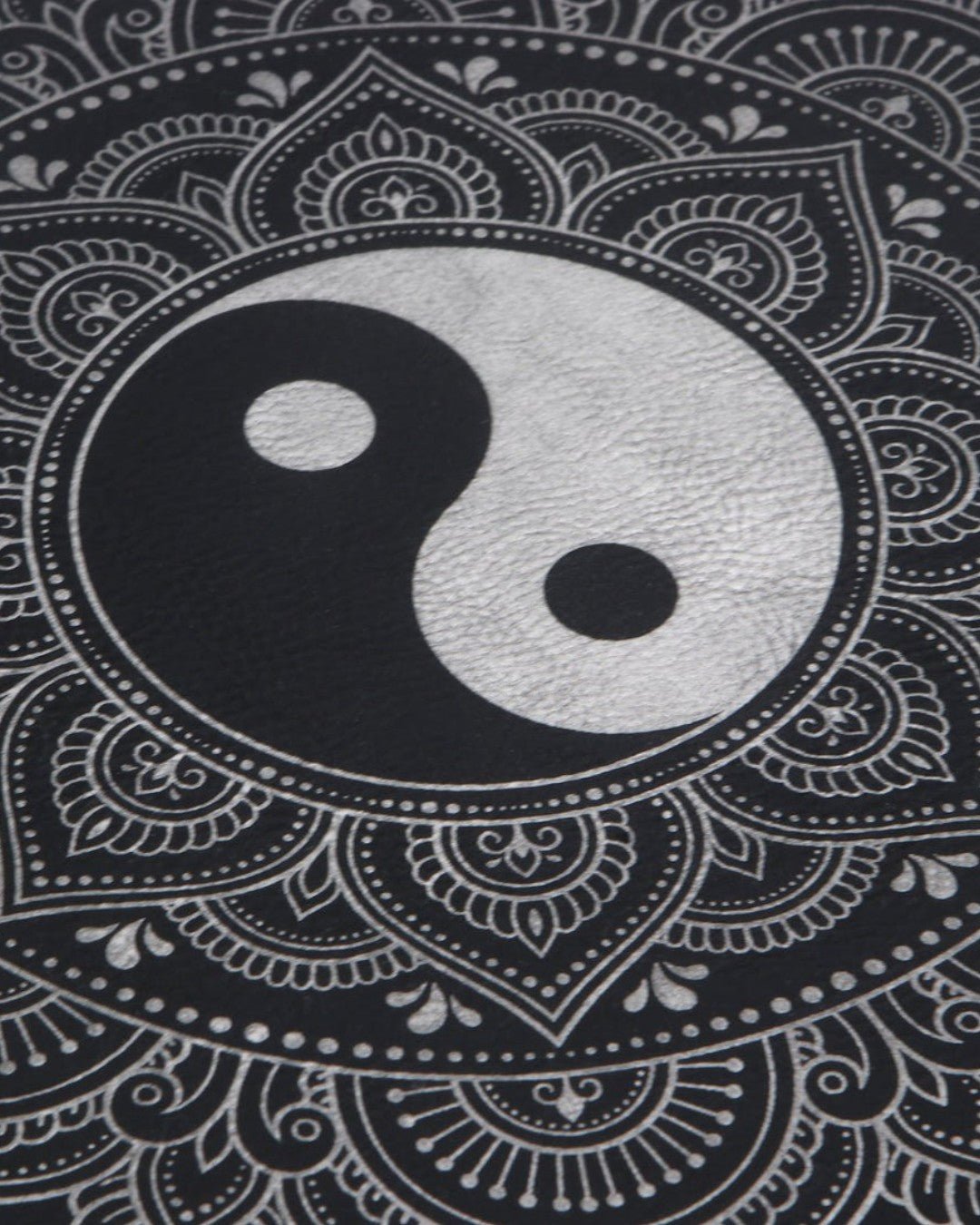 Yin Yang Mandala Wall Hanging in Black and Silver、mySite、topwebapps