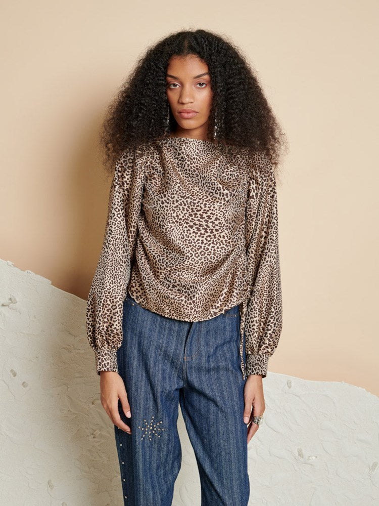 {product_title} - {shop_name}