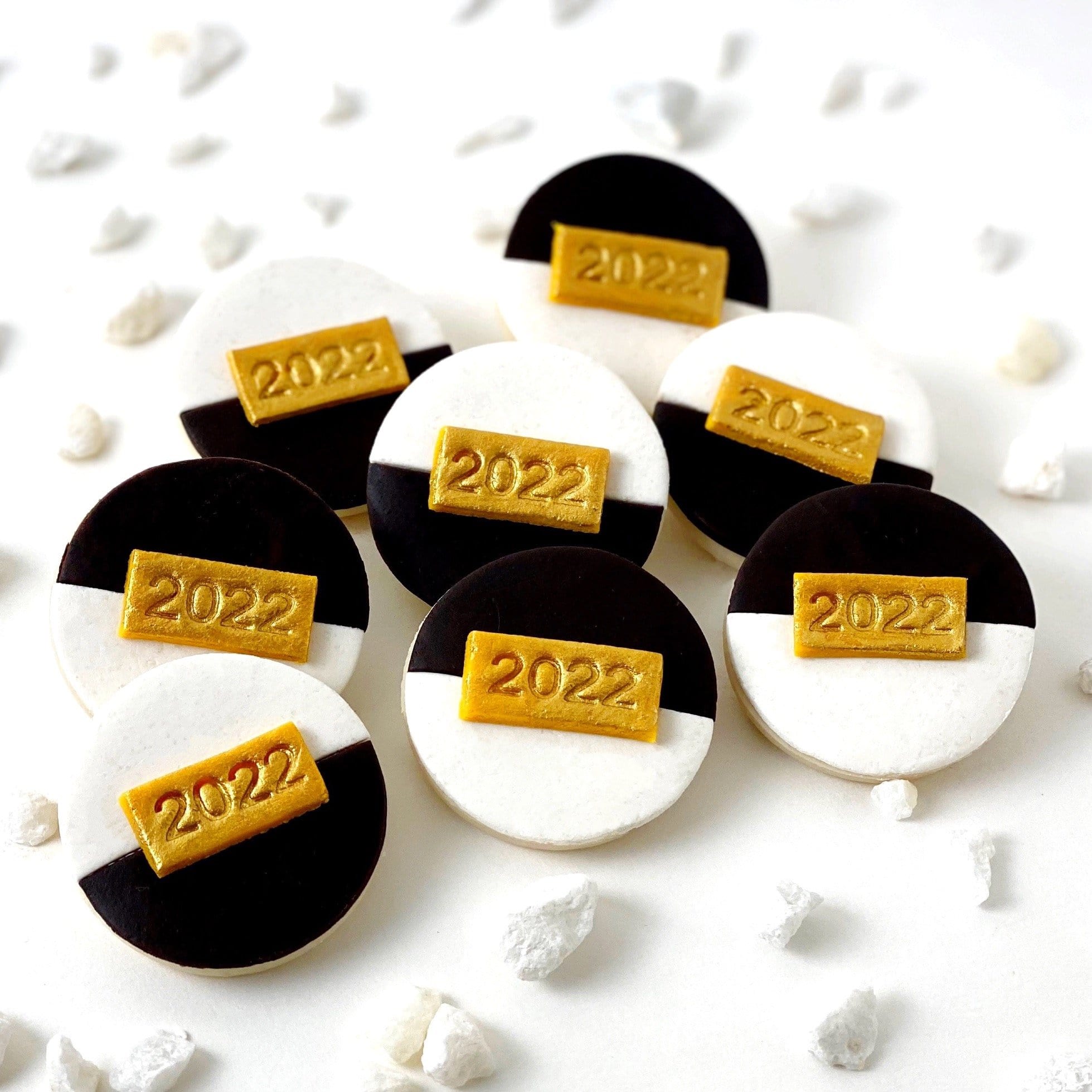 Marzipan 2022 New Year's Black & White Cookies、mySite、topwebapps
