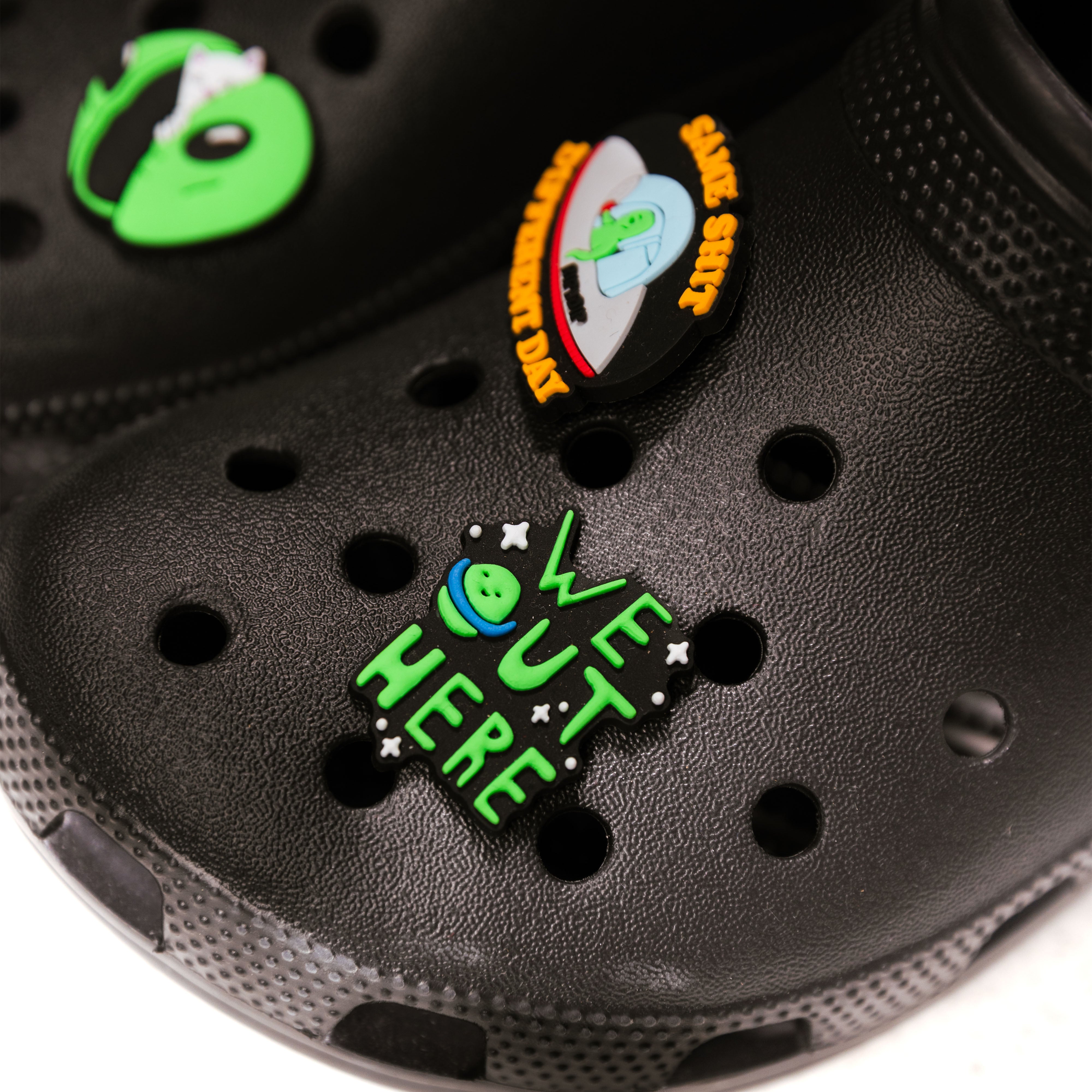  We Out Here Shoe Charm Pack (Multi)、mySite、merchandisen