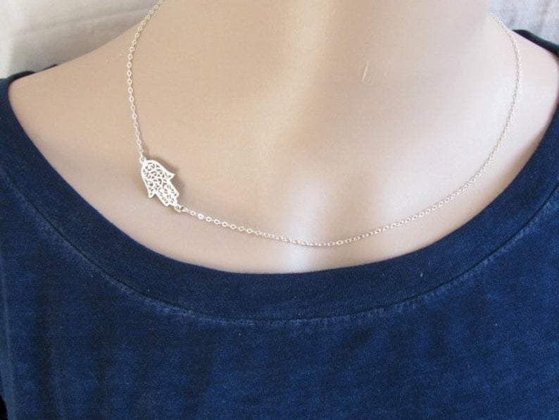 Sideways Lacy Silver or Gold Hamsa Necklace、mySite、topwebapps