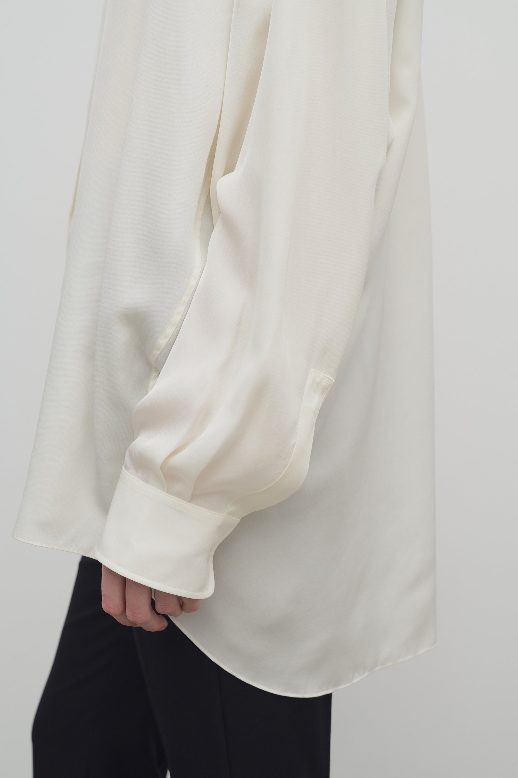 Caster Shirt in Silk、mySite、aoinhome