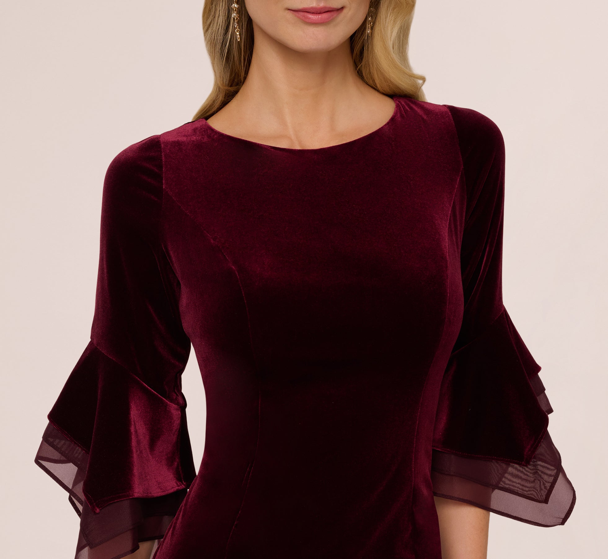 Velvet Sheath Dress With Tiered Three Quarter Sleeves In Bordeaux、mySite、solidvoid