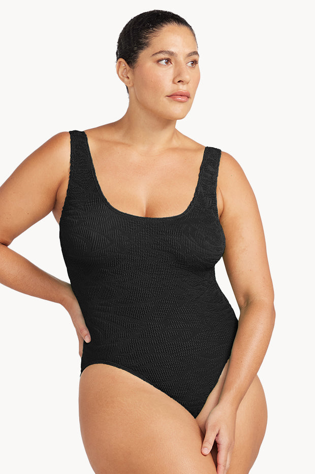  Kahlo One Piece、mySite、justintrudeaud