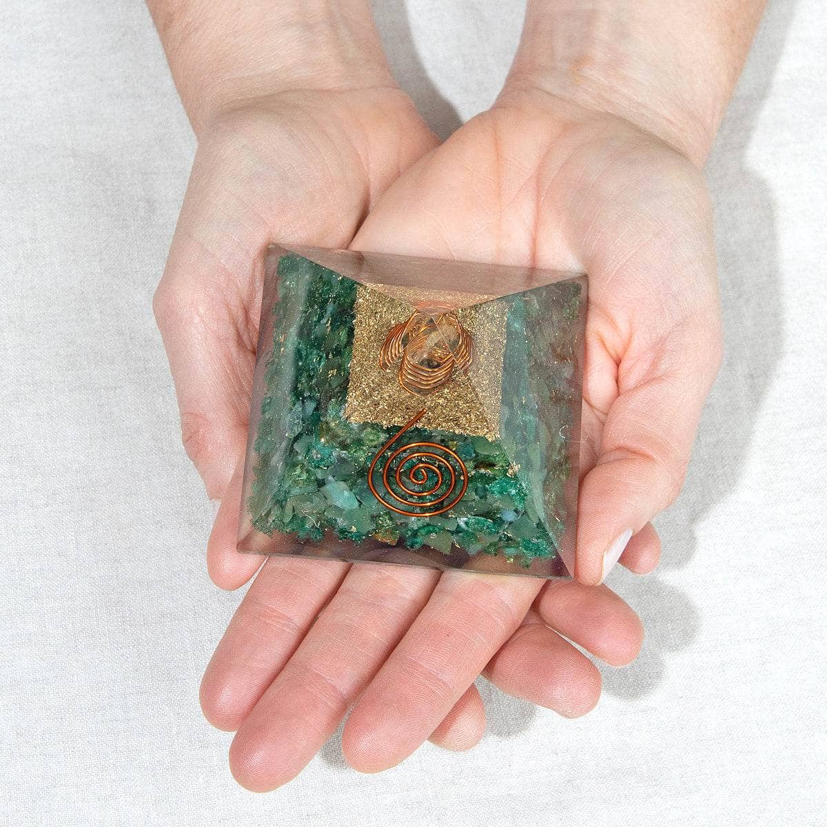 Orgone Pyramid、mySite、hinf8tx79