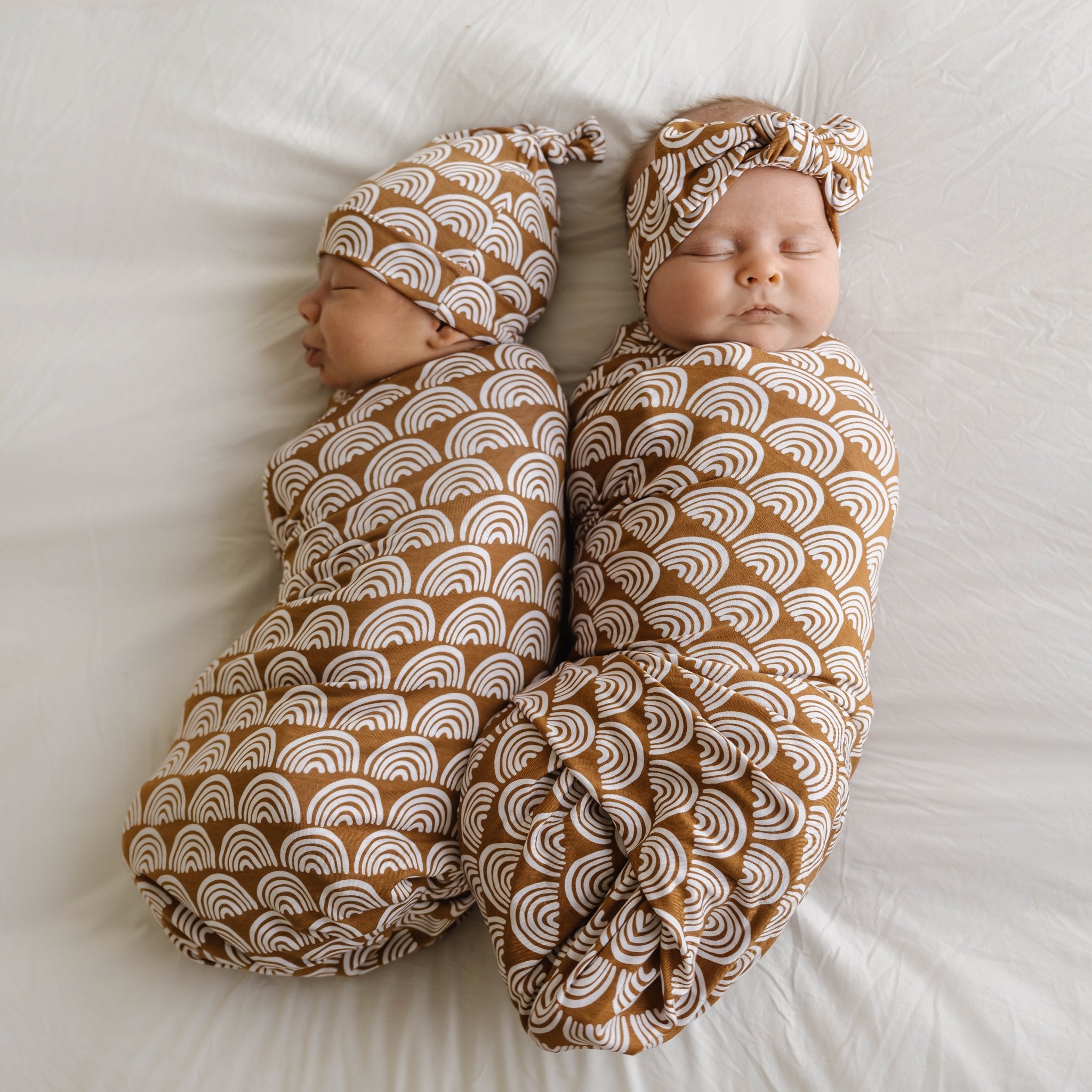 Rust Rainbows Swaddle & Hat Set、mySite、g9winljtr